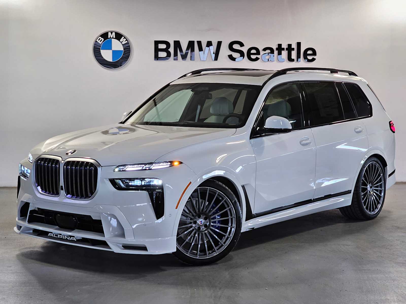 Thumbnail: 2026 BMW X7 - 1