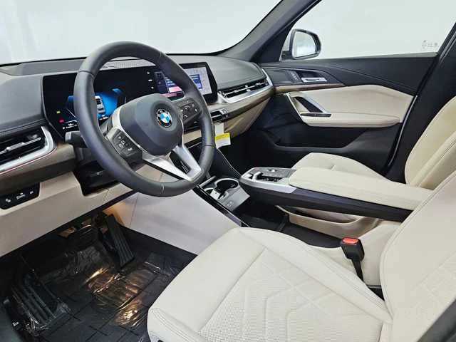 Thumbnail: 2025 BMW X1 - 2