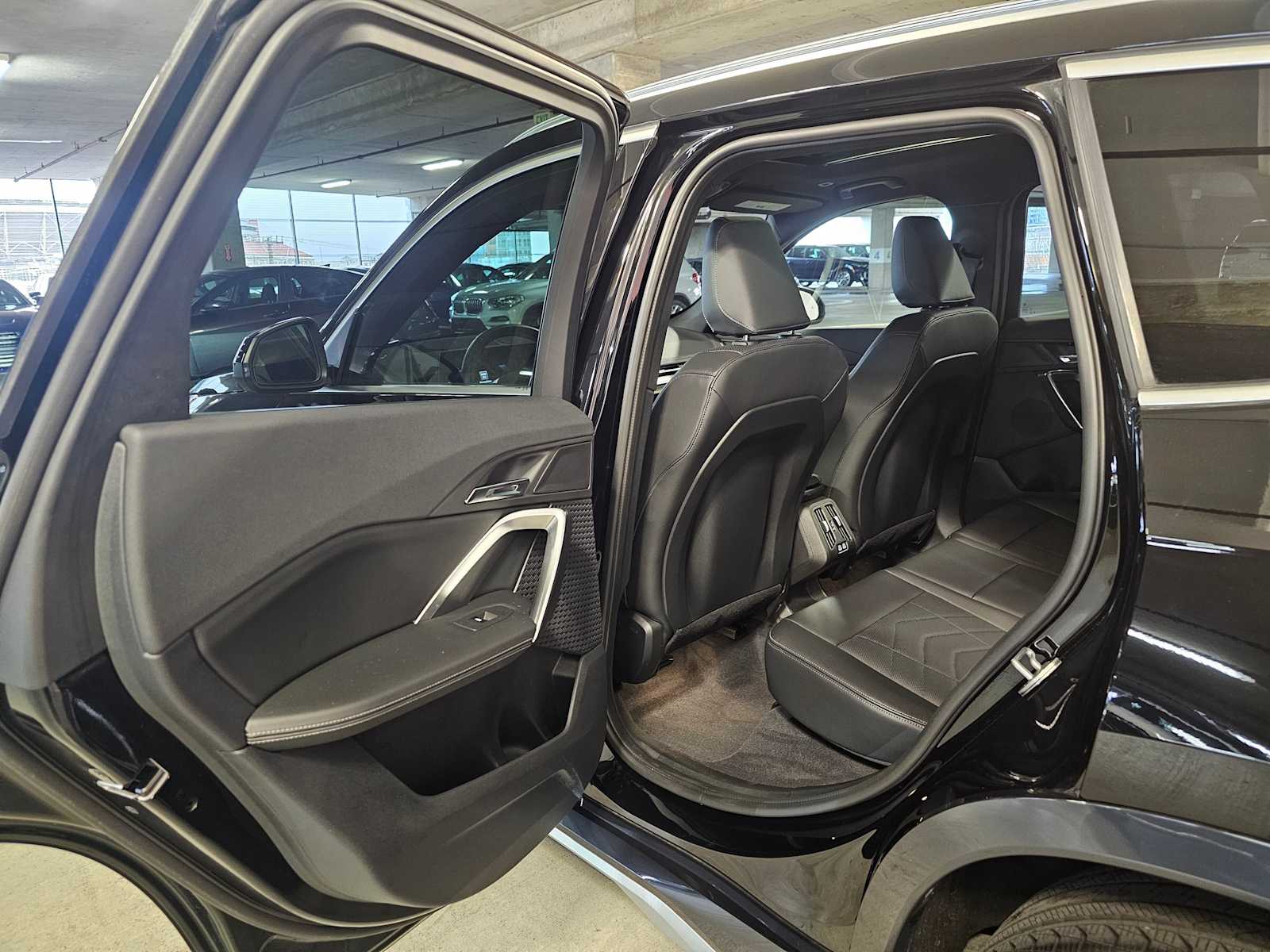 Thumbnail: 2025 BMW X1 - 35