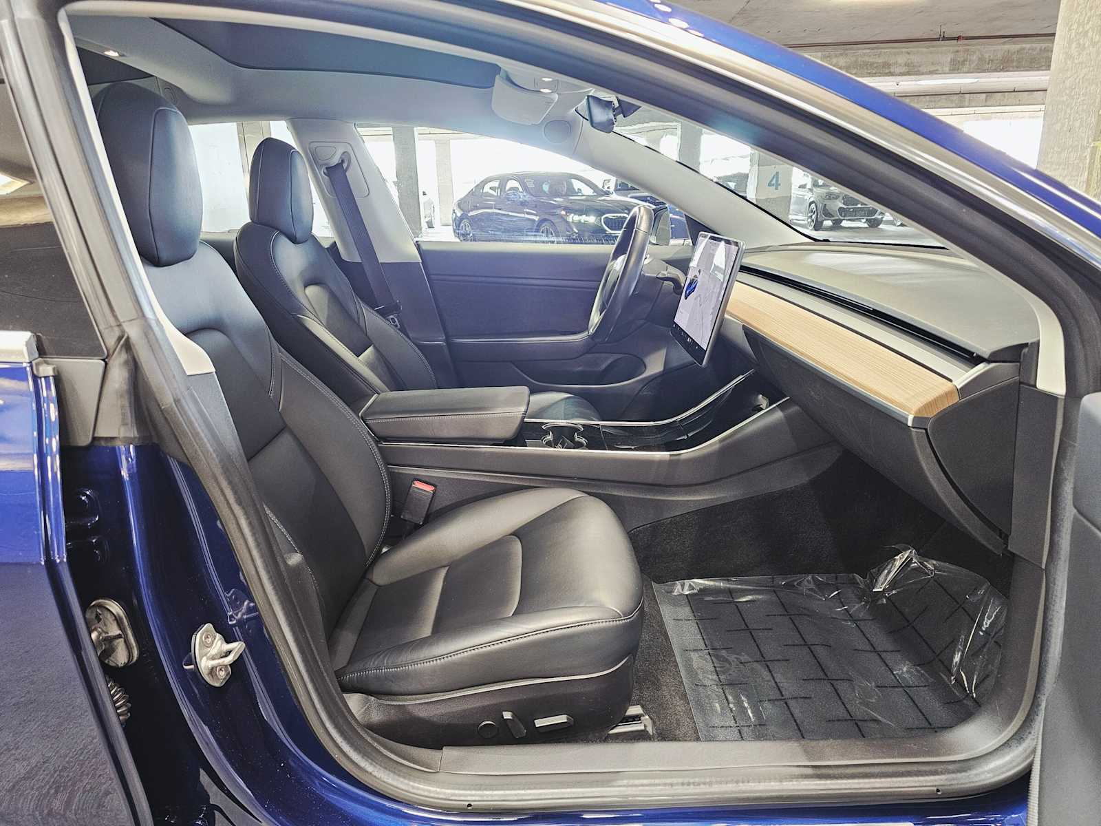 Thumbnail: 2018 Tesla Model 3 - 29