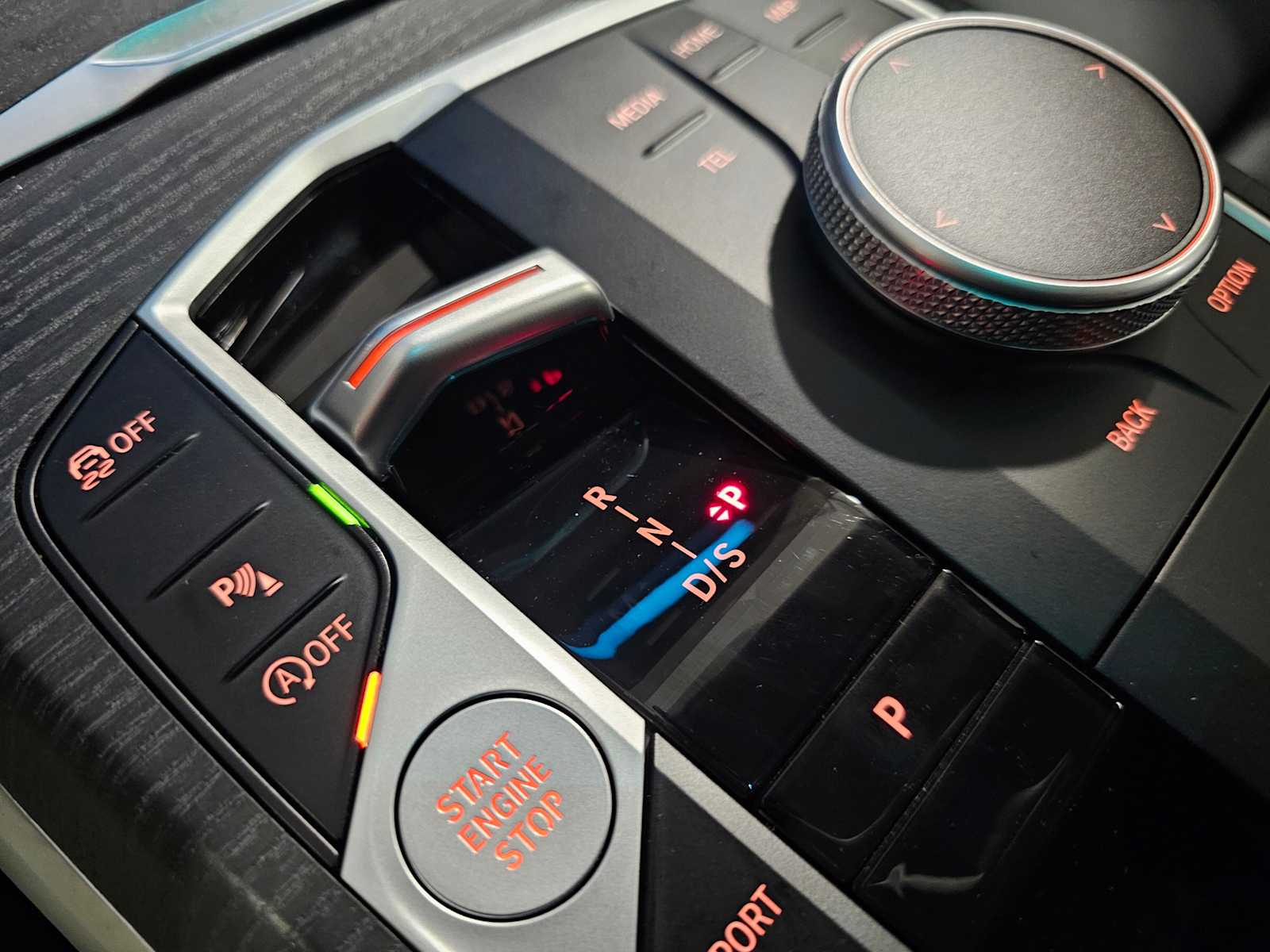 Thumbnail: 2025 BMW 3 Series - 26