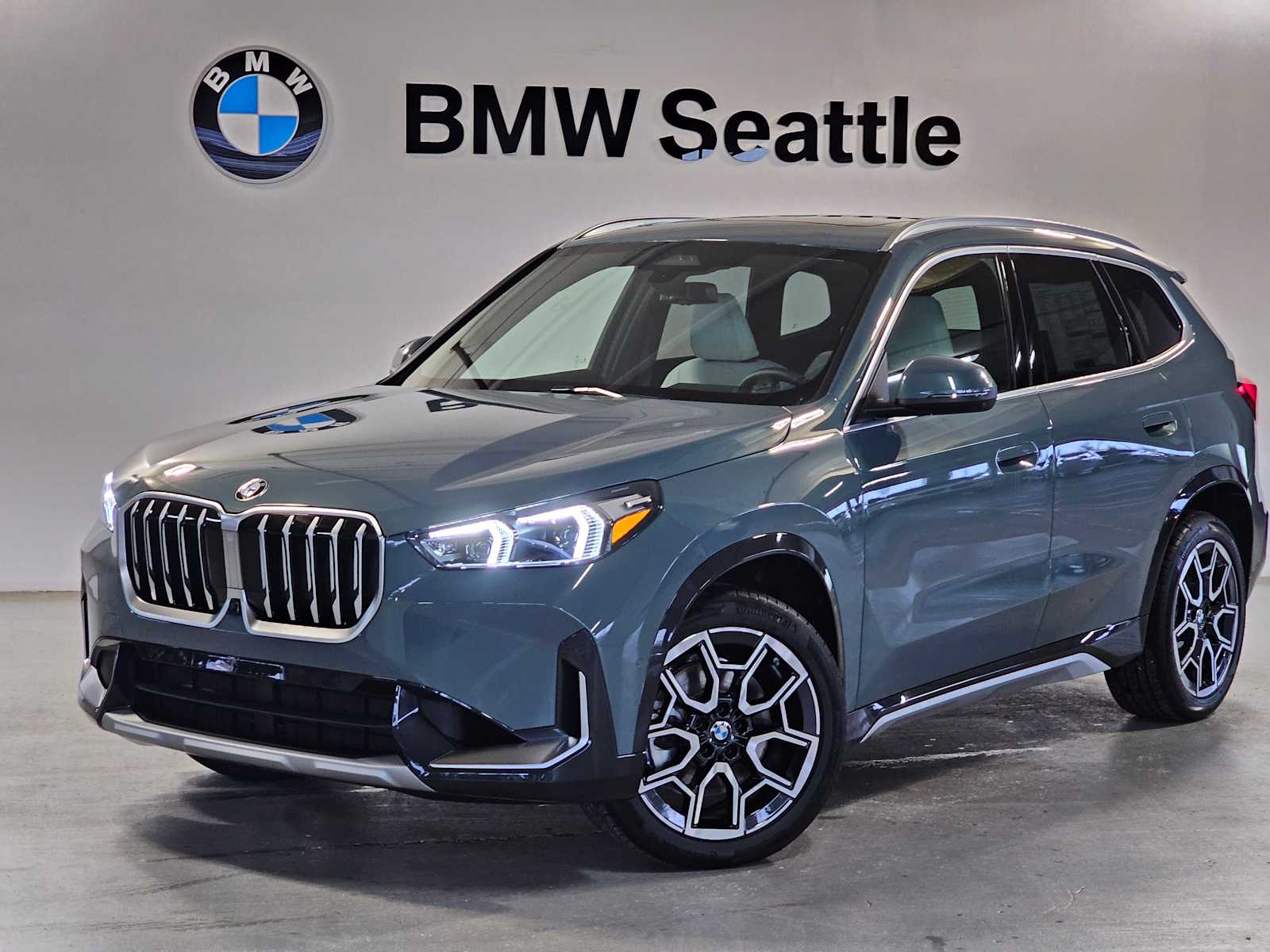 Thumbnail: 2026 BMW X1 - 1