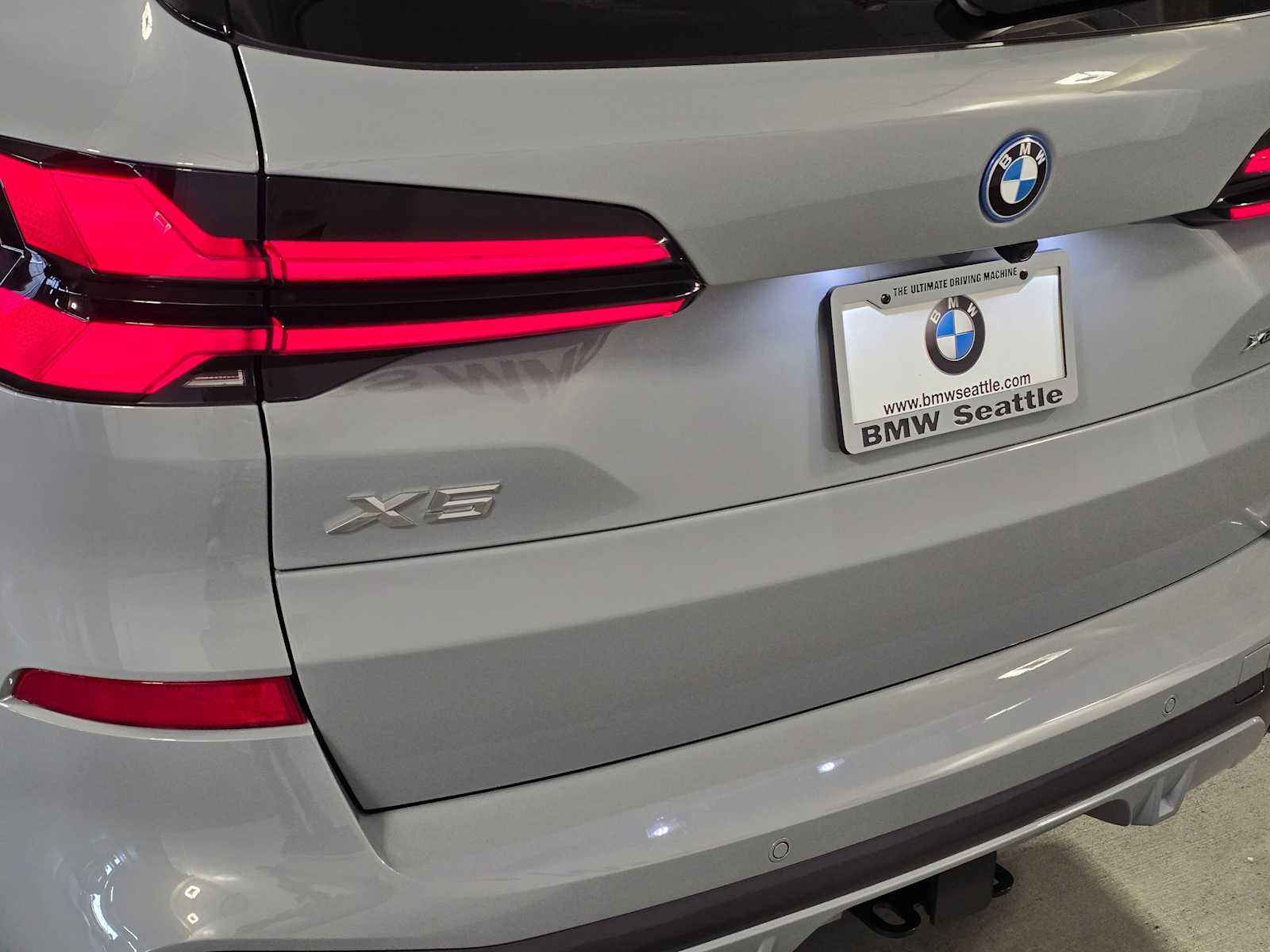 Thumbnail: 2026 BMW X5 - 8