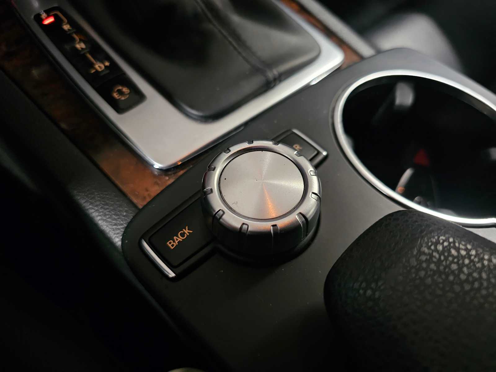 Thumbnail: 2013 Mercedes-Benz C-Class - 23