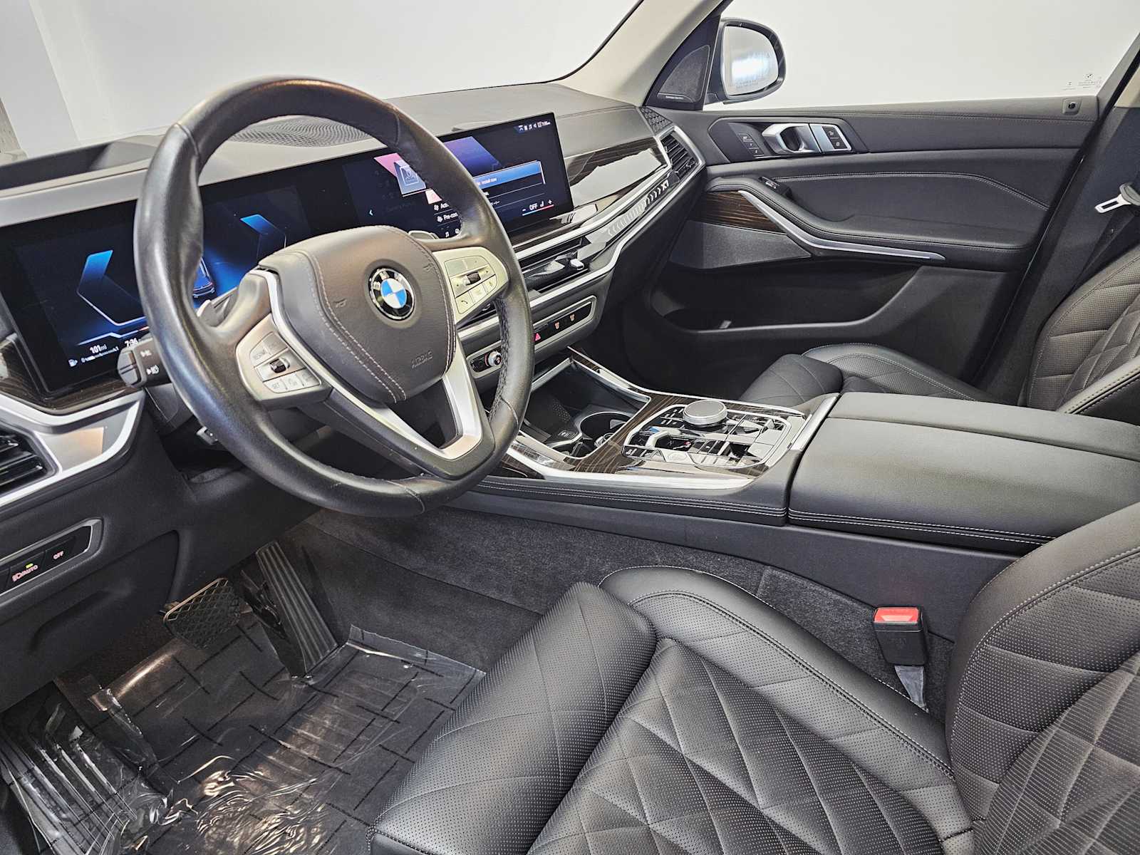 Thumbnail: 2024 BMW X7 - 2