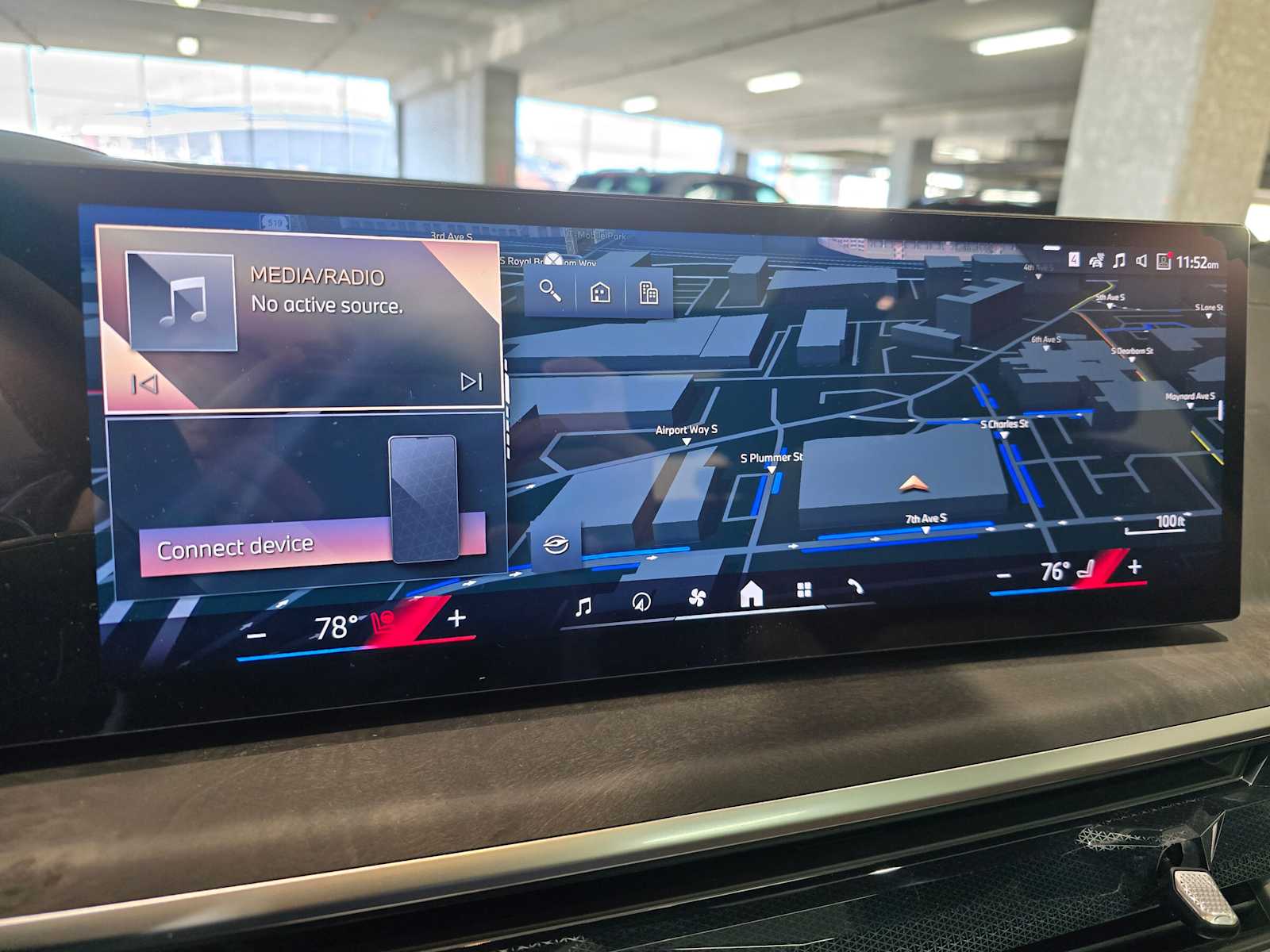 Thumbnail: 2026 BMW X7 - 14