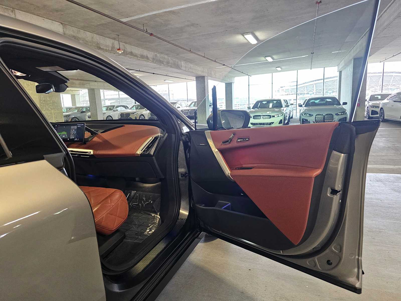 Thumbnail: 2023 BMW iX - 37