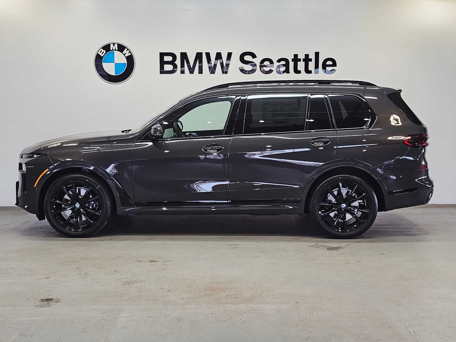 Thumbnail: 2026 BMW X7 - 3