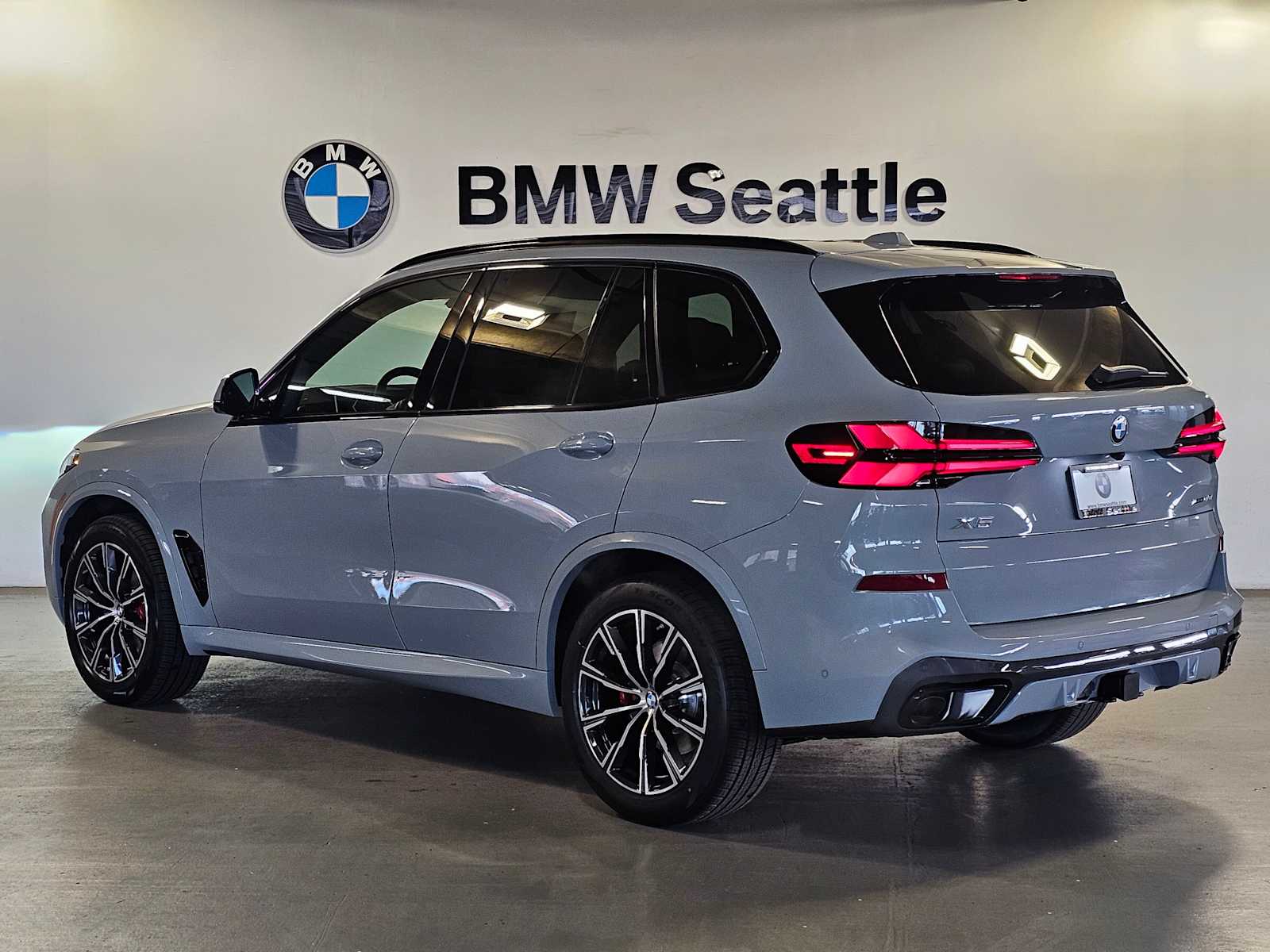 Thumbnail: 2026 BMW X5 - 4