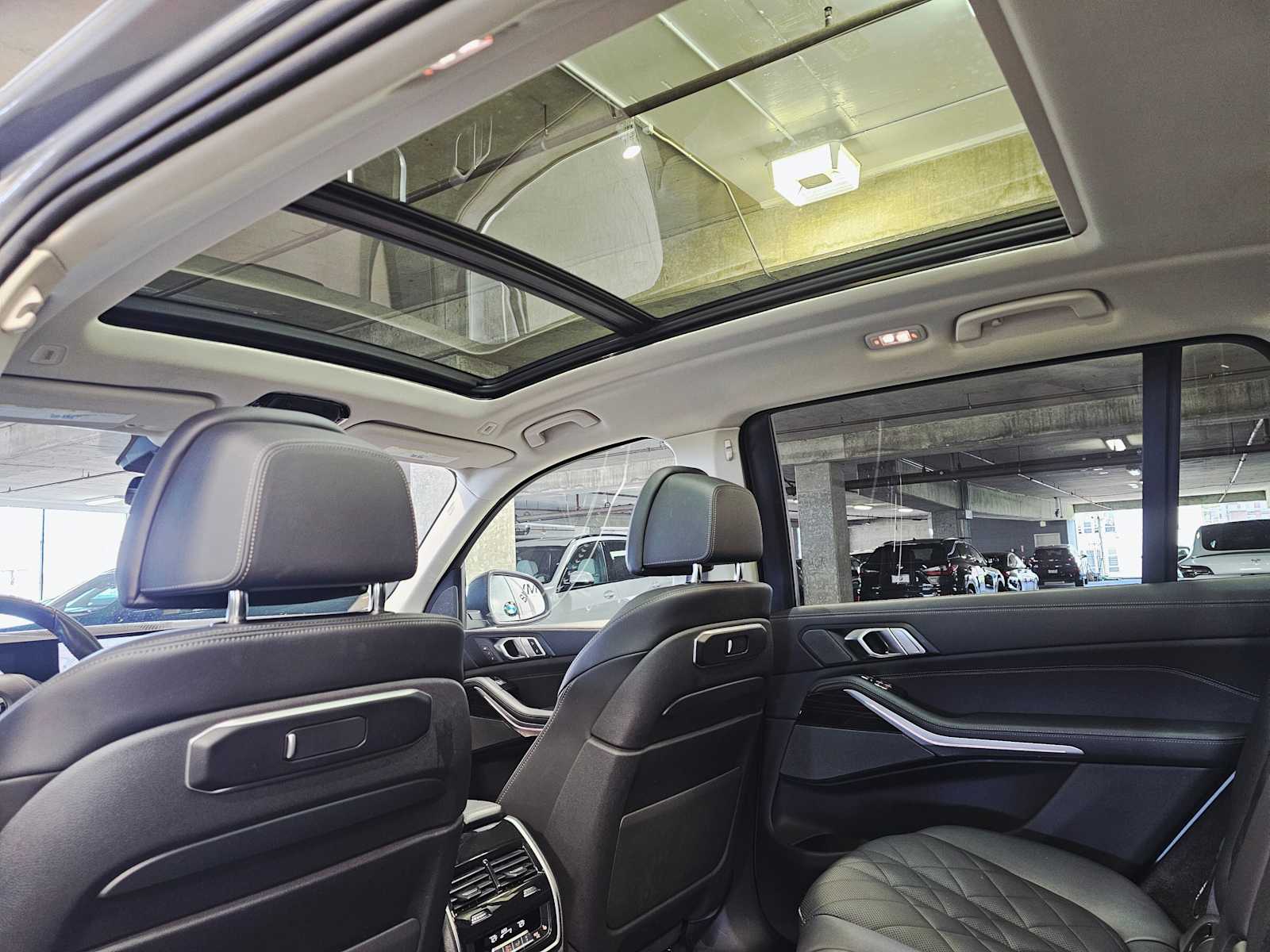 Thumbnail: 2024 BMW X7 - 26