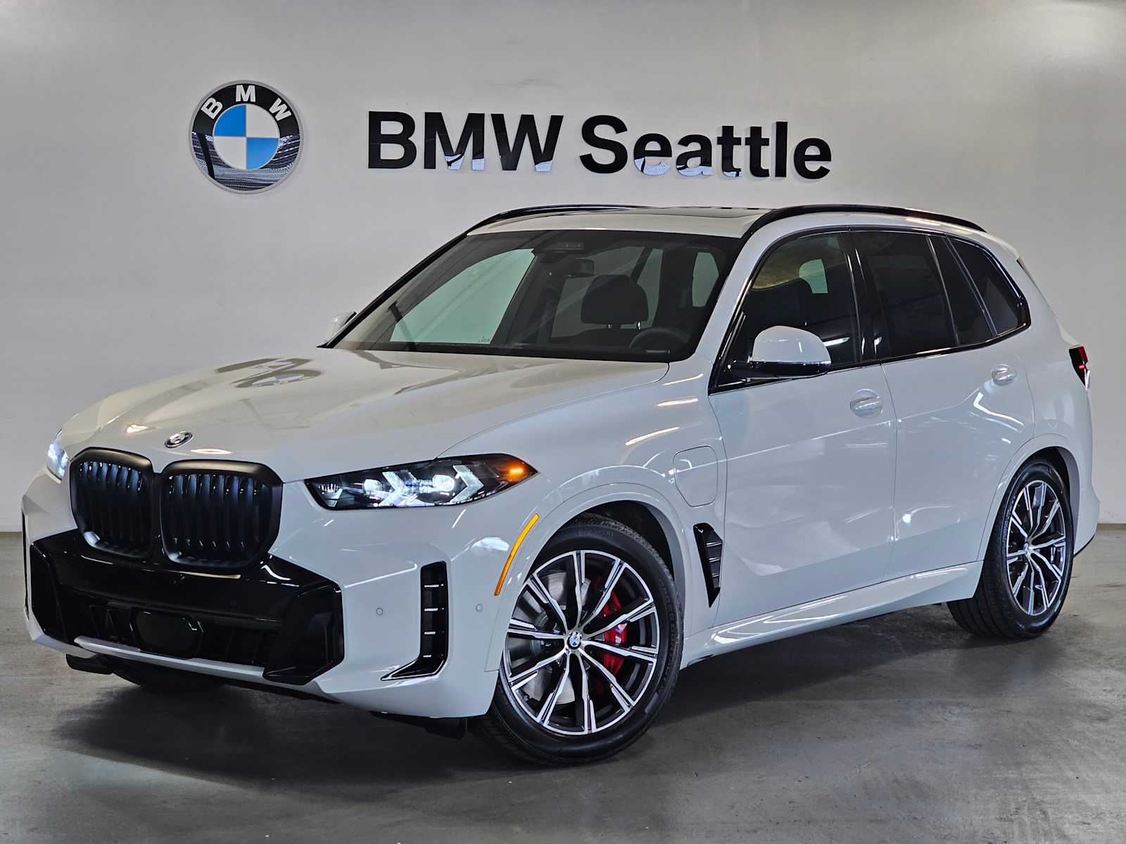 Thumbnail: 2026 BMW X5 - 1