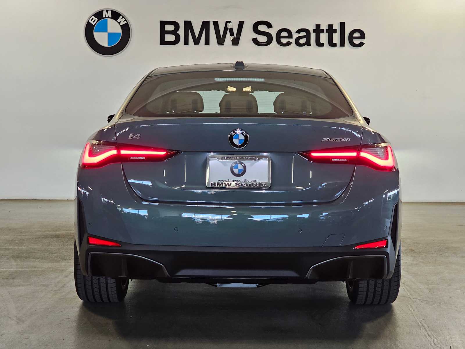 Thumbnail: 2026 BMW i4 - 5