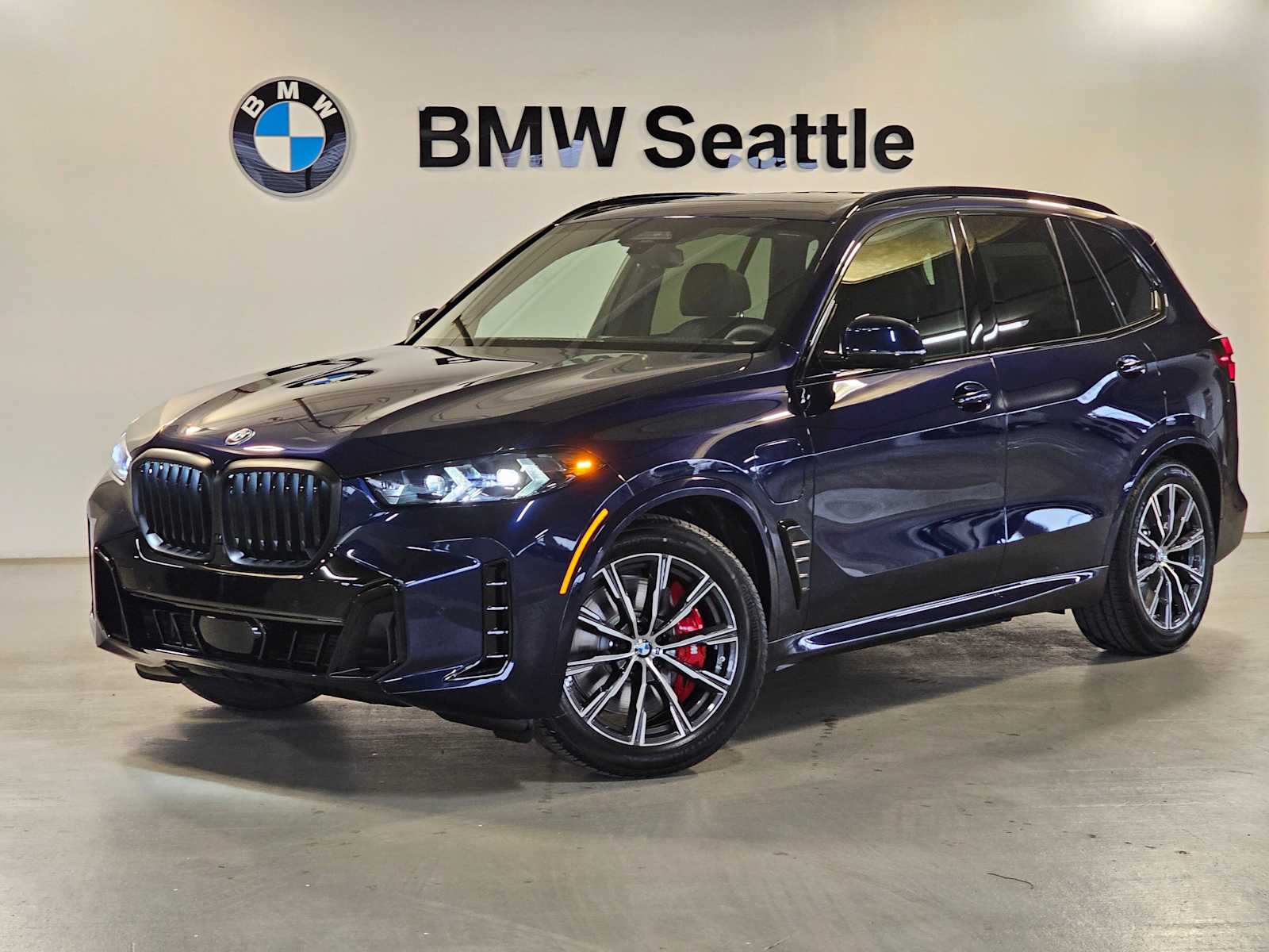 Thumbnail: 2026 BMW X5 - 1