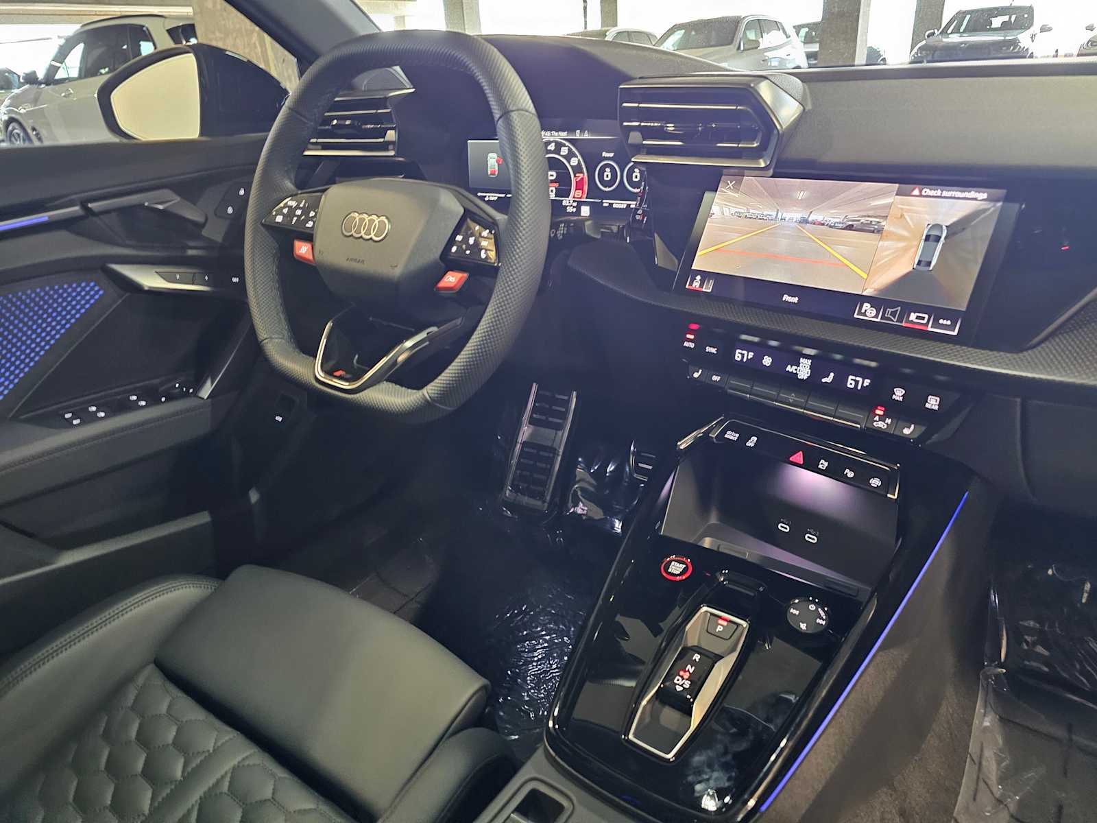 Thumbnail: 2025 Audi RS 3 - 35