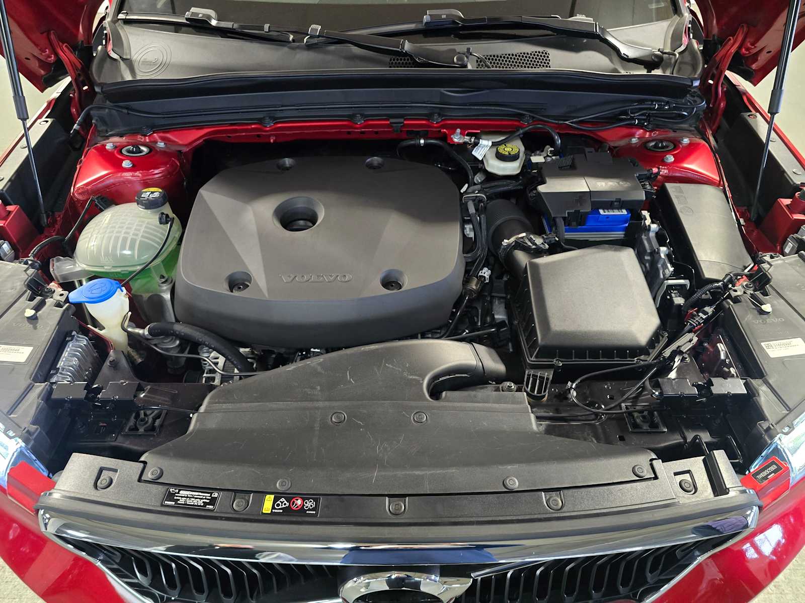 Thumbnail: 2019 Volvo XC40 - 9