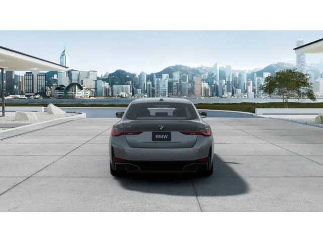 Thumbnail: 2026 BMW i4 - 5