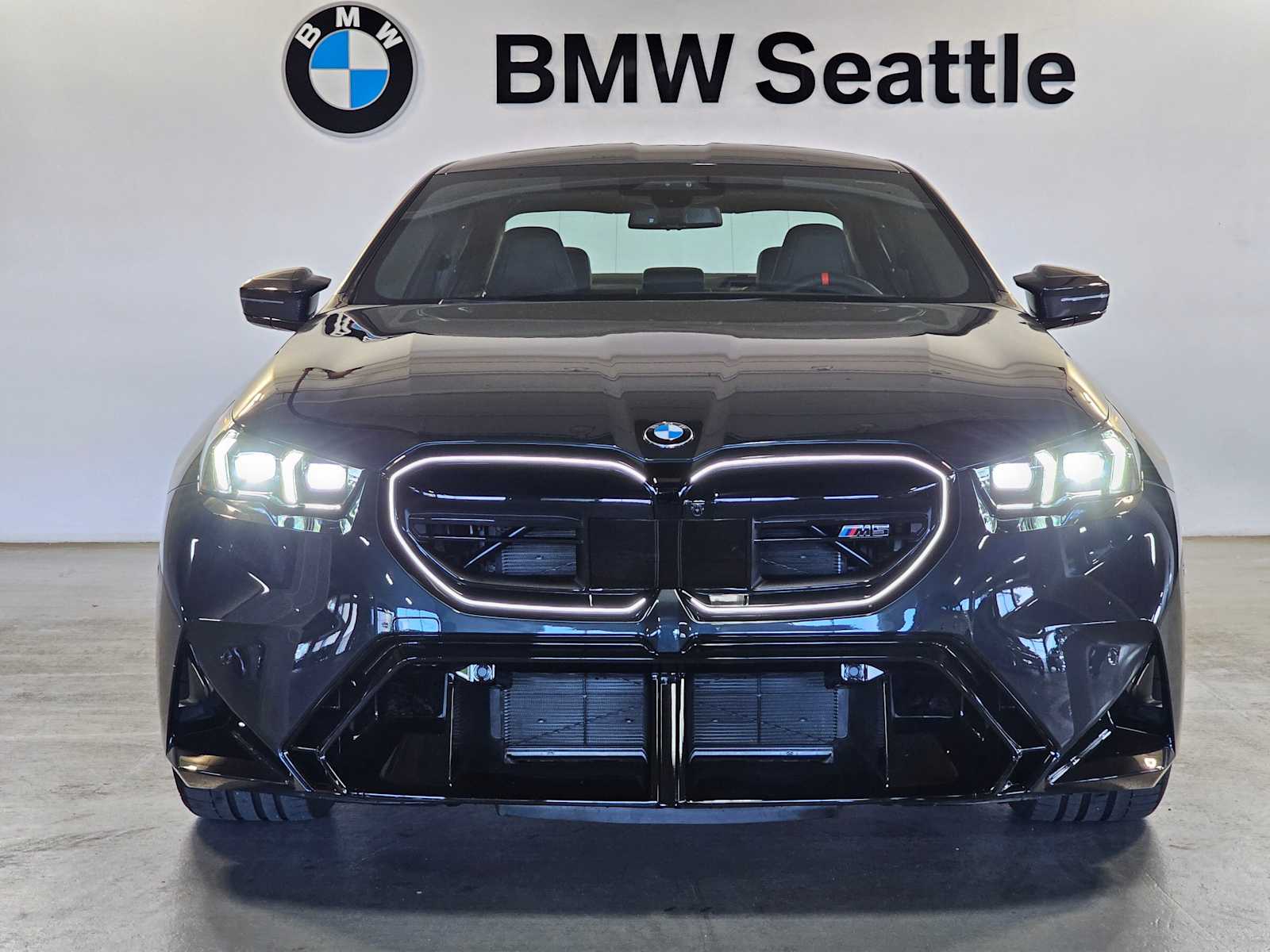 Thumbnail: 2026 BMW M5 - 5