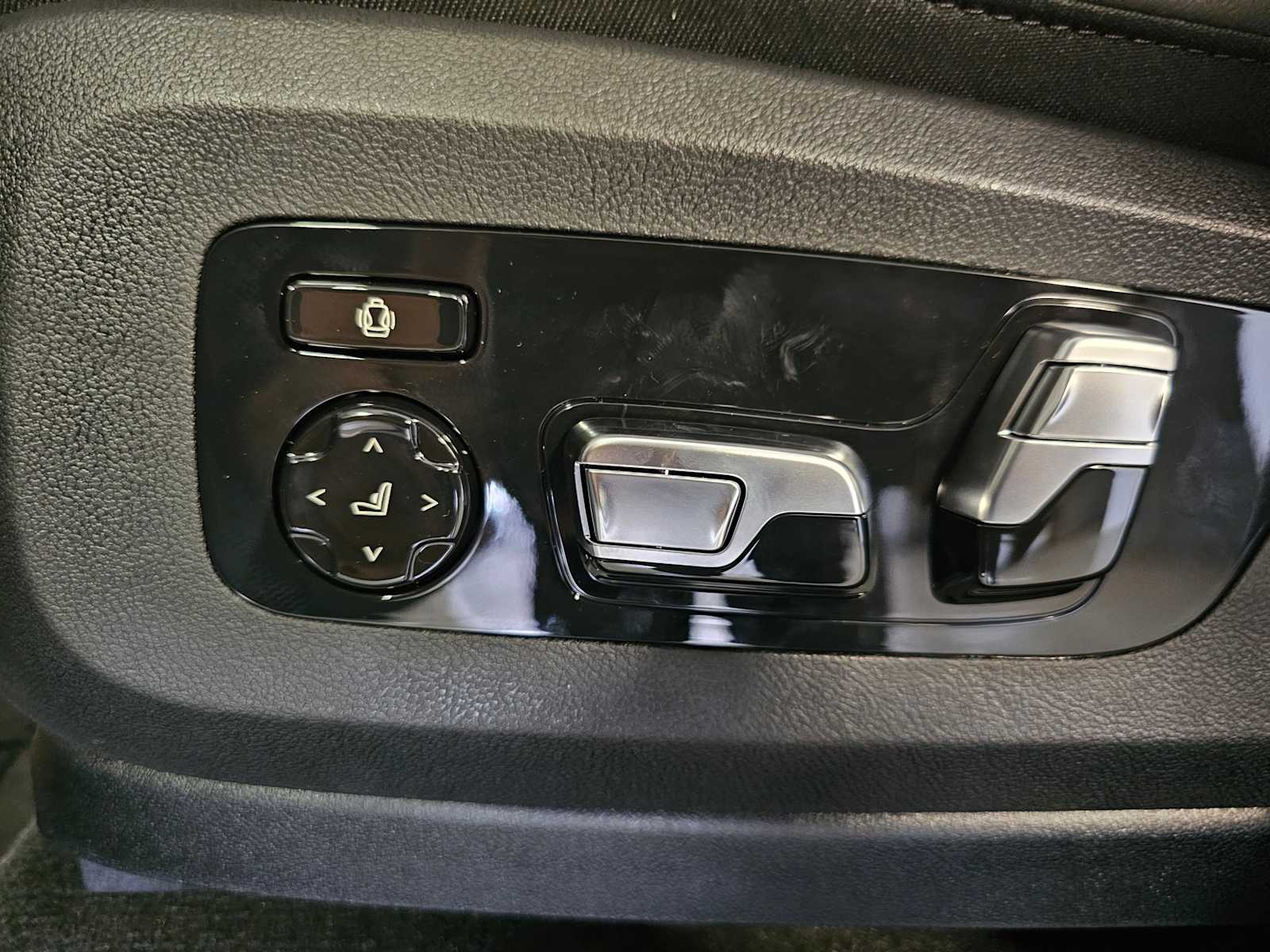 Thumbnail: 2026 BMW X5 - 30