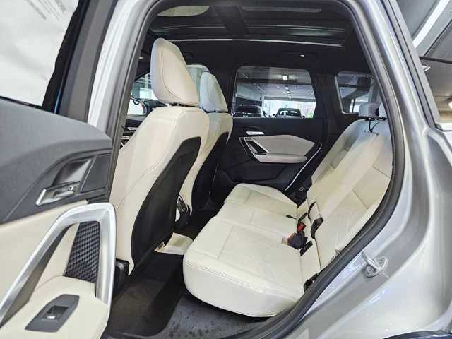 Thumbnail: 2025 BMW X1 - 25