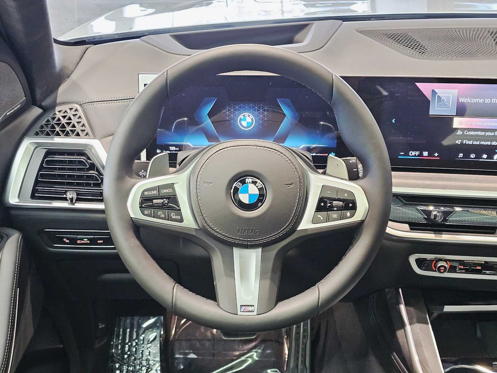 Thumbnail: 2026 BMW X7 - 11