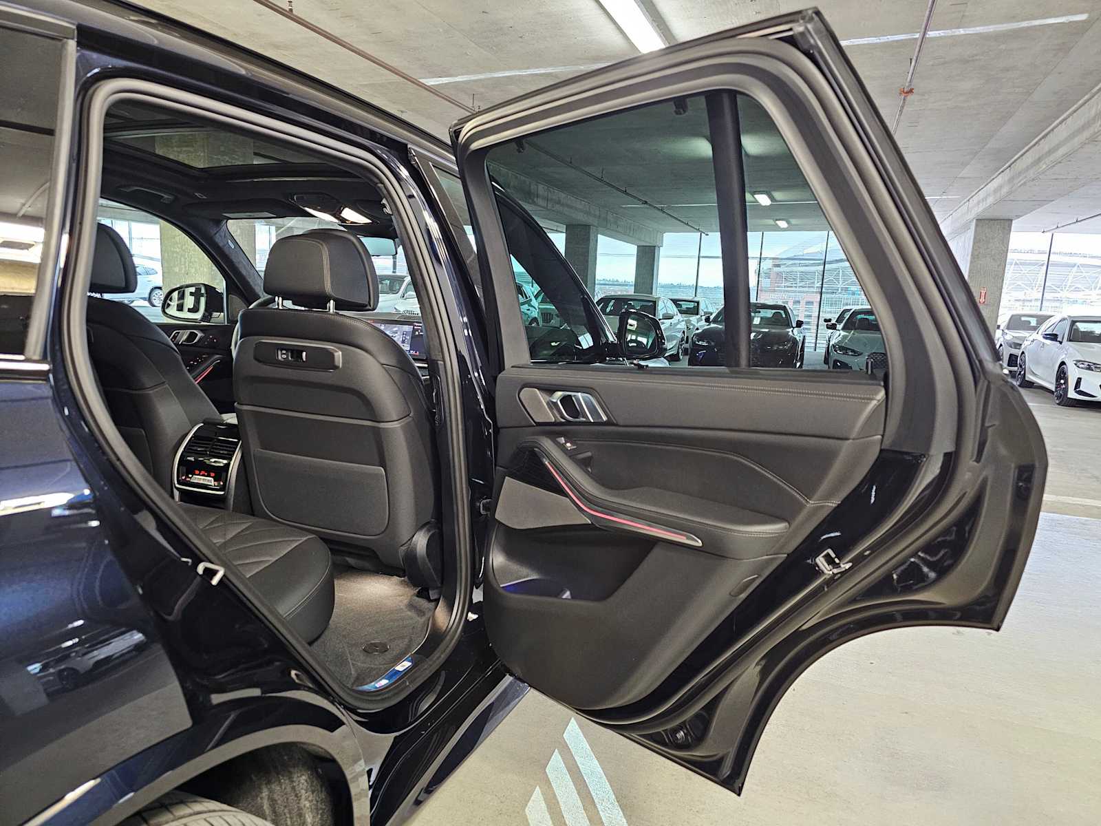 Thumbnail: 2026 BMW X5 - 40
