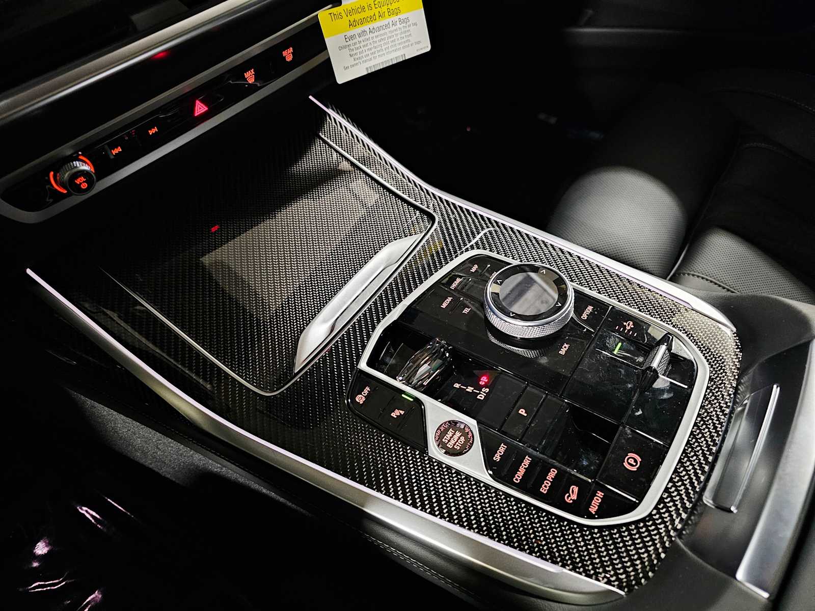 Thumbnail: 2026 BMW X7 - 16