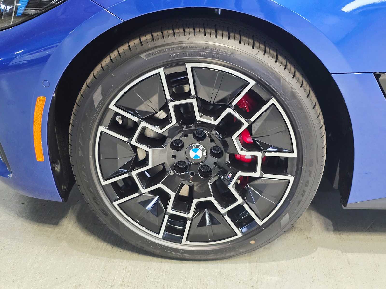 Thumbnail: 2026 BMW i4 - 8