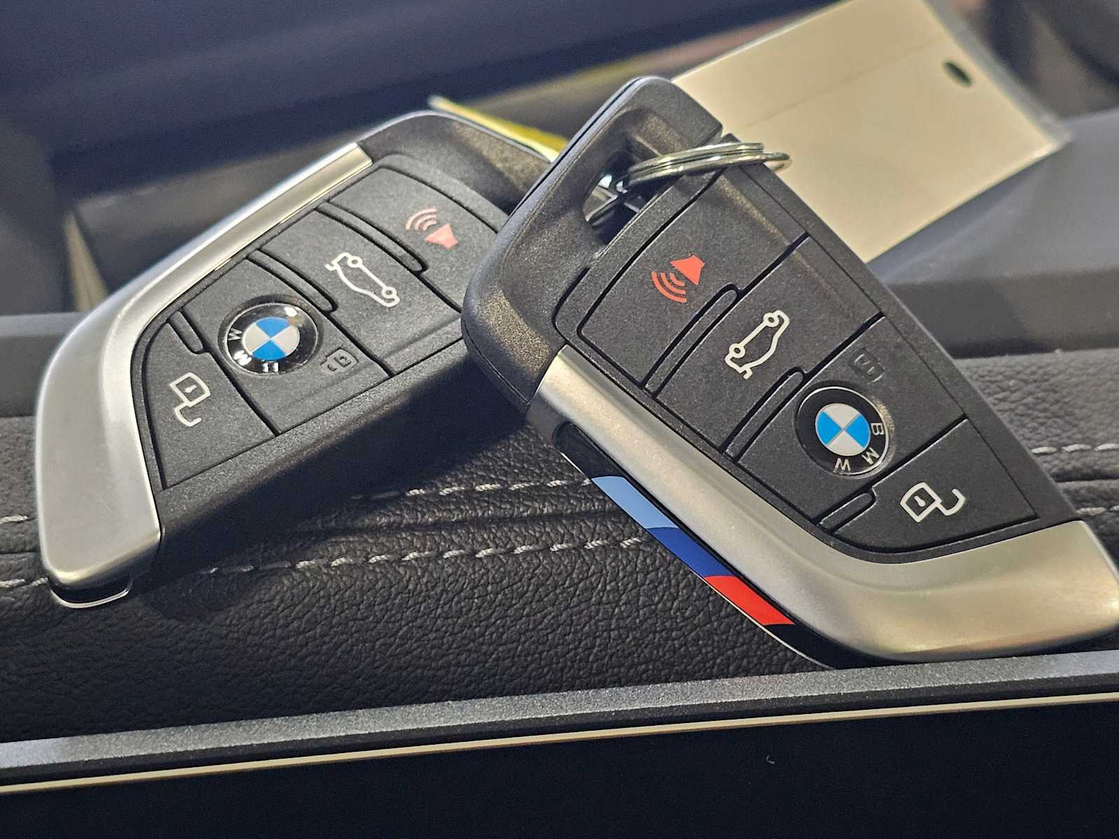 Thumbnail: 2023 BMW i4 - 41