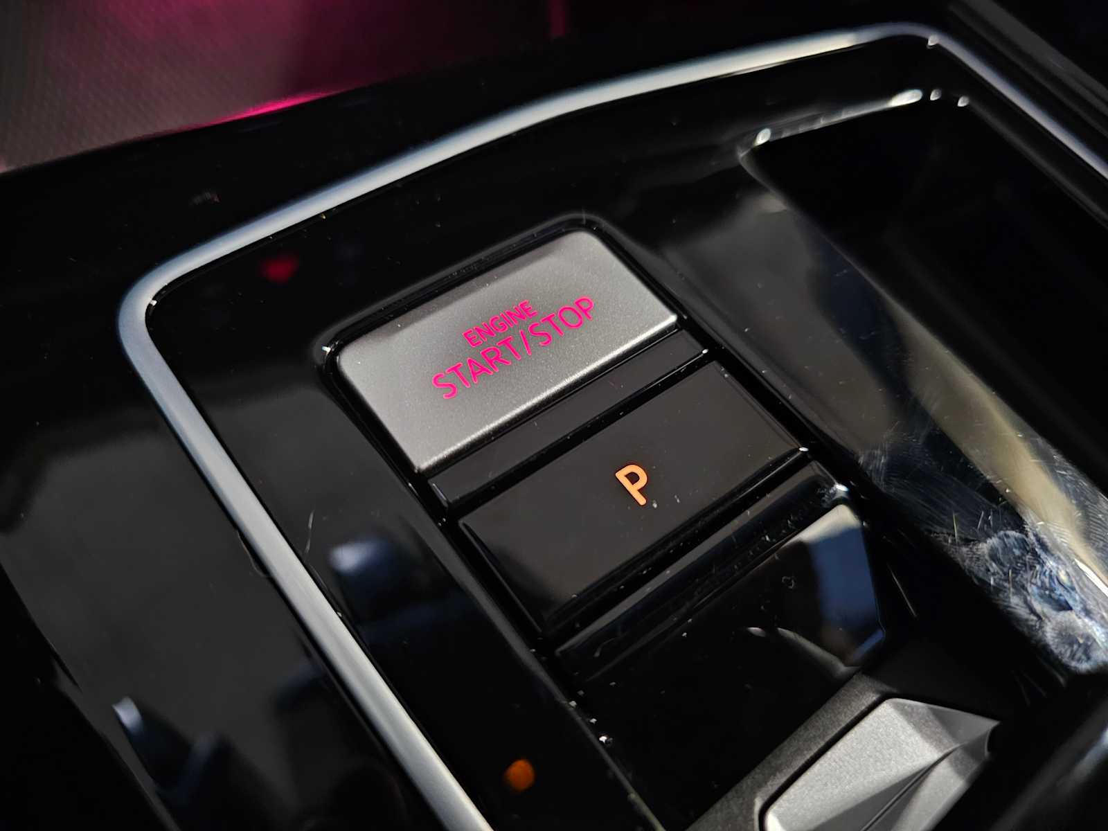 Thumbnail: 2024 Volkswagen Golf - 25