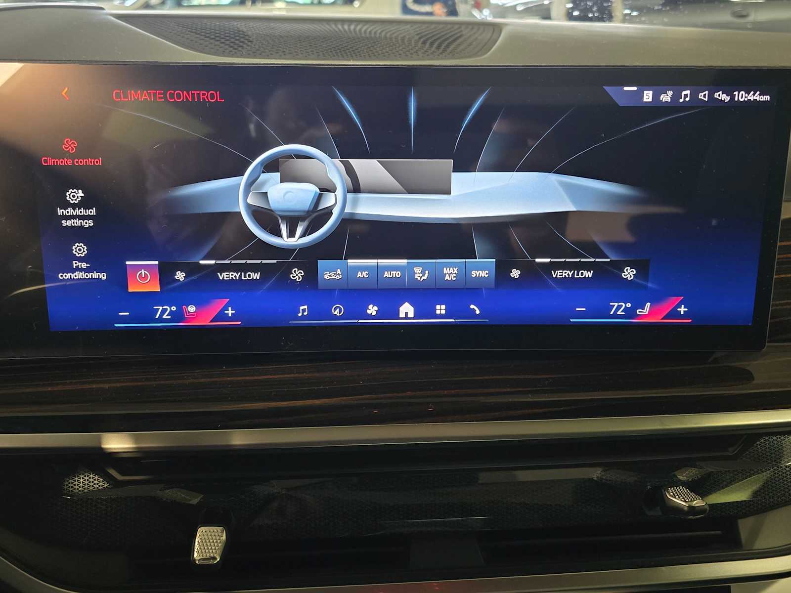 Thumbnail: 2026 BMW X5 - 17