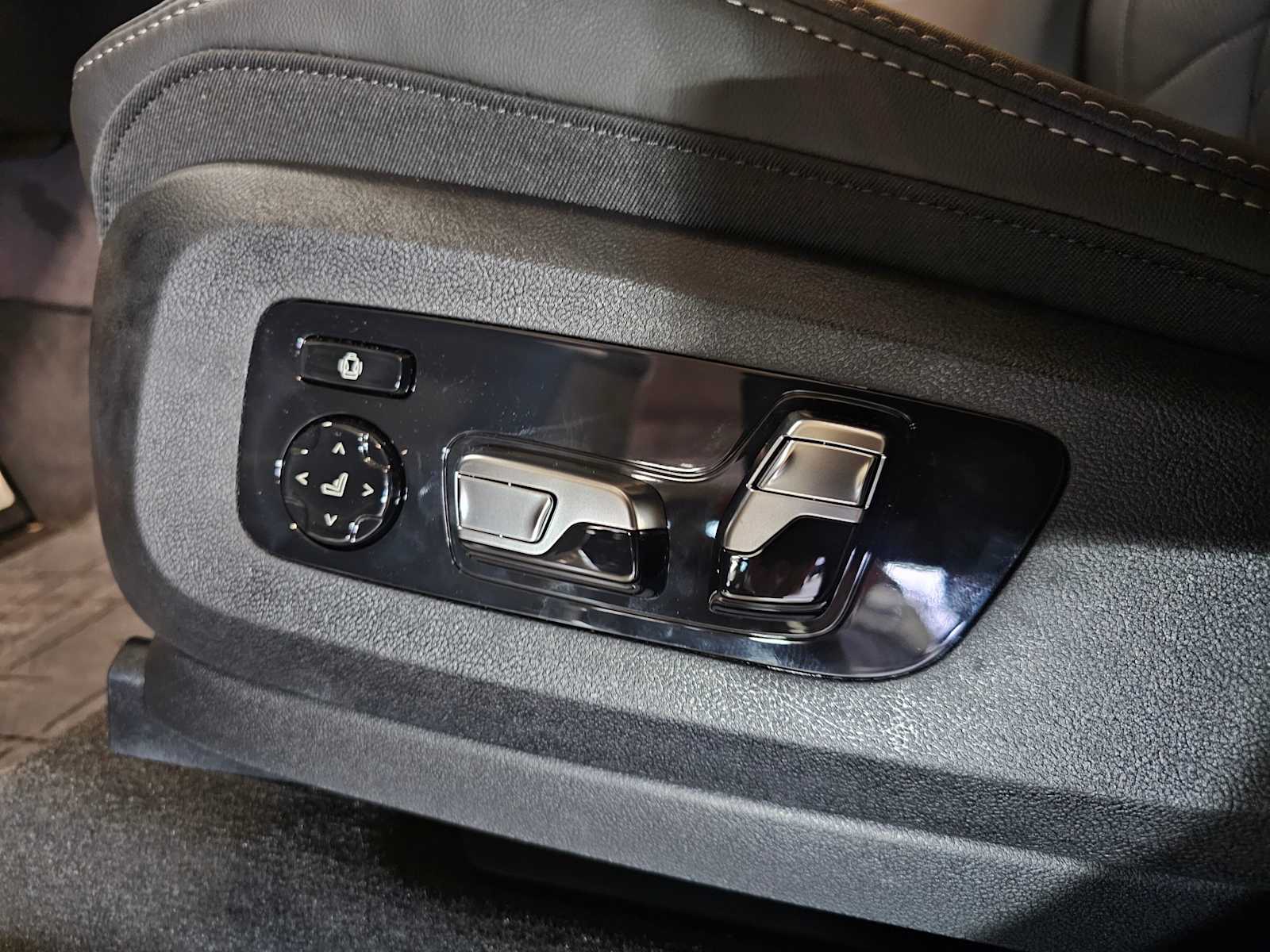 Thumbnail: 2026 BMW X5 - 29