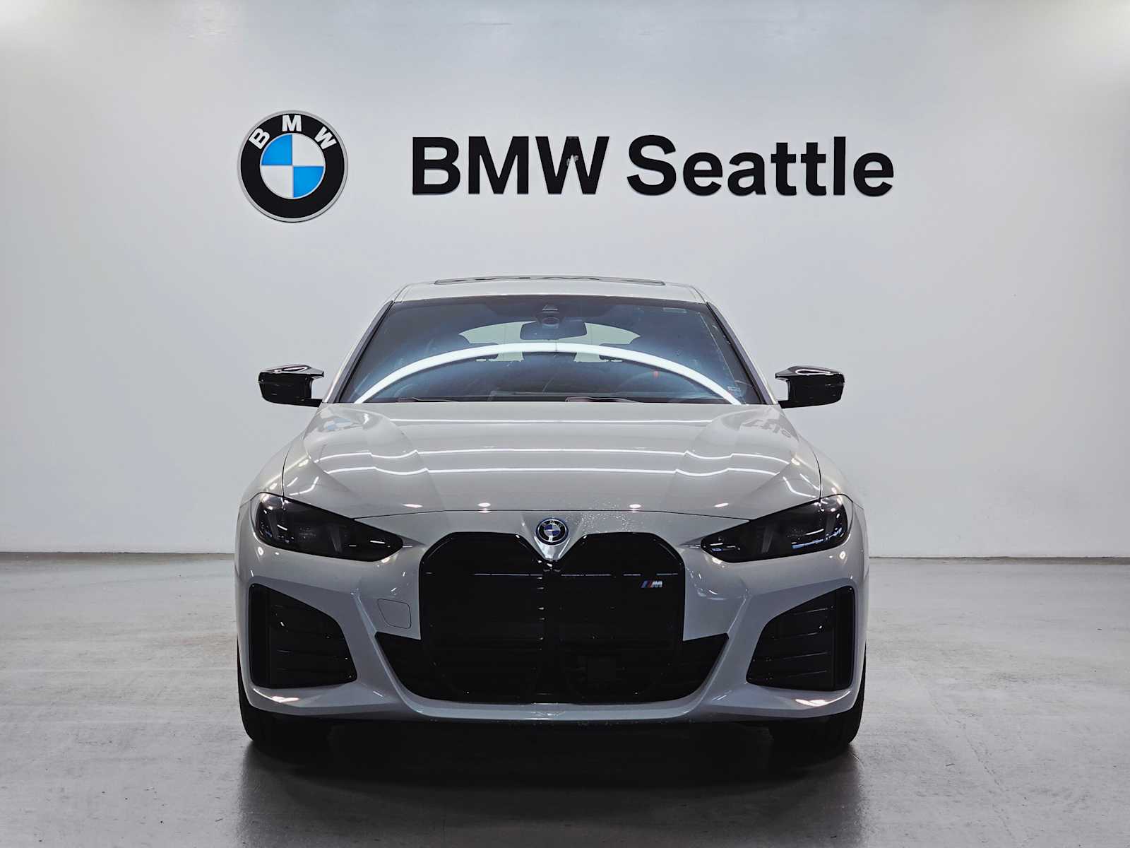 Thumbnail: 2025 BMW i4 - 6