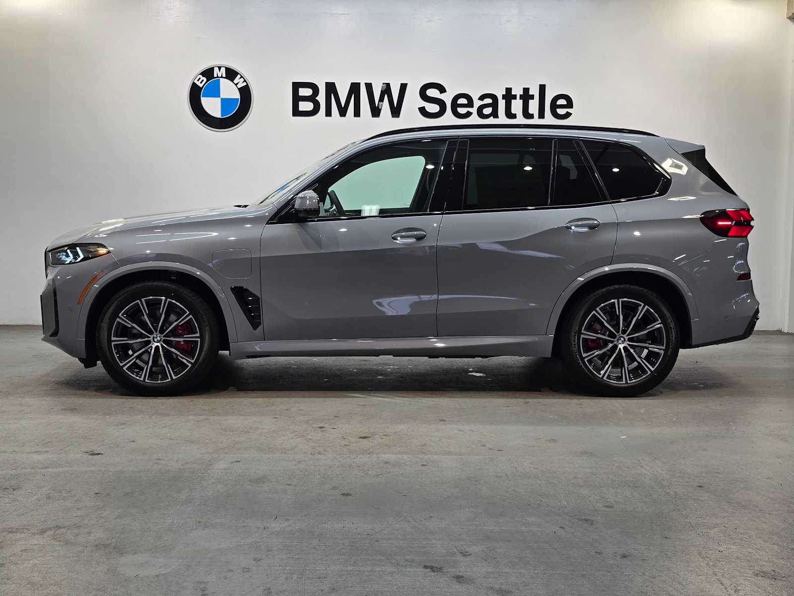 Thumbnail: 2026 BMW X5 - 3