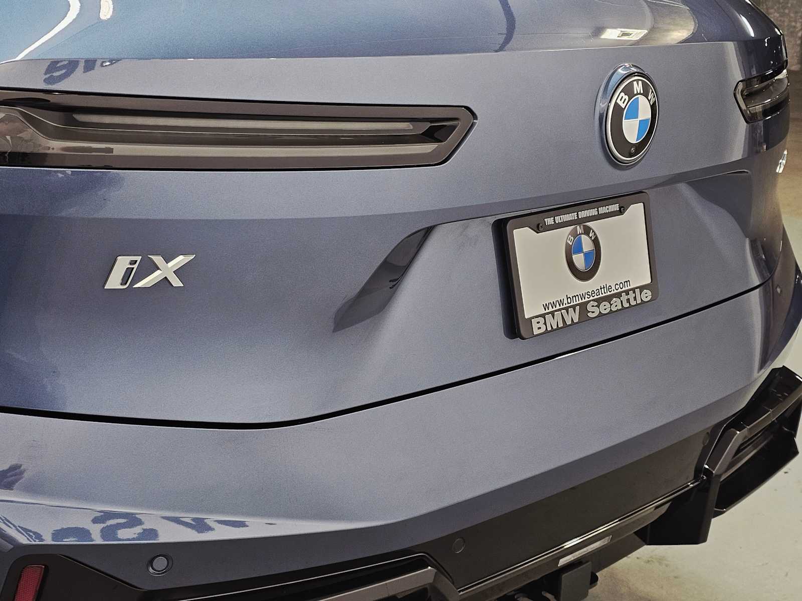 Thumbnail: 2026 BMW iX - 7