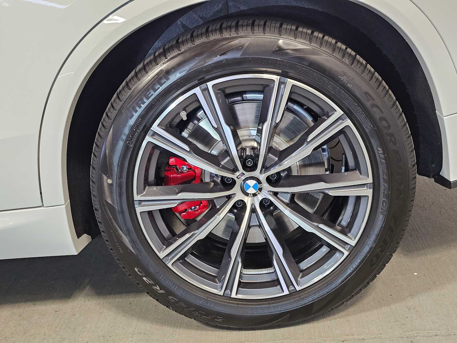 Thumbnail: 2026 BMW X5 - 8