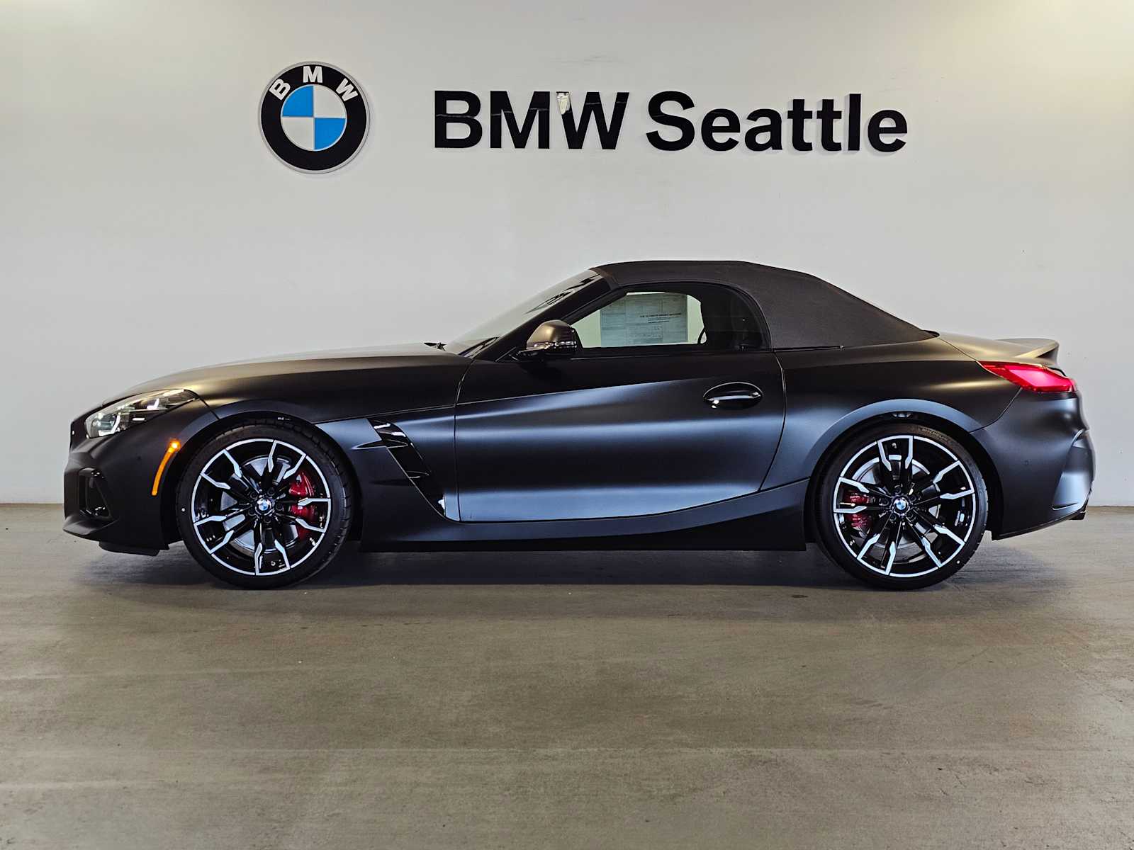Thumbnail: 2026 BMW Z4 - 3