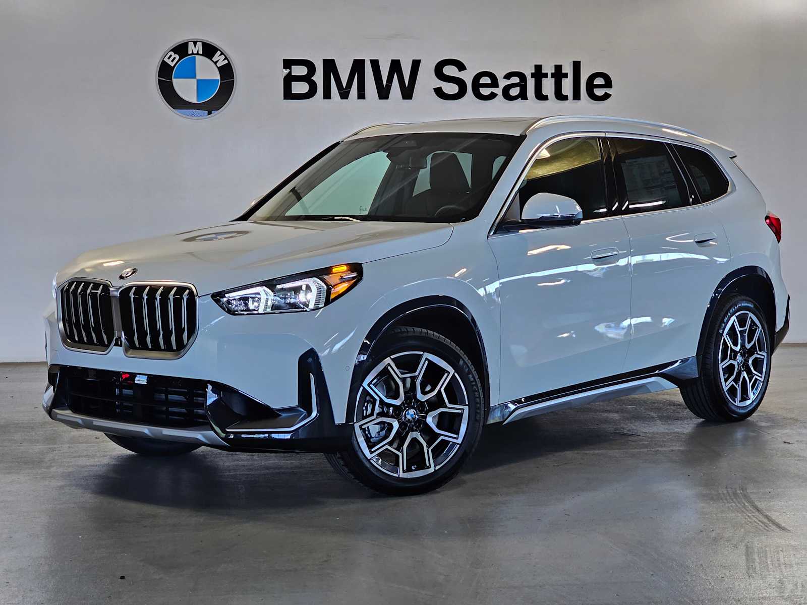 Thumbnail: 2026 BMW X1 - 1