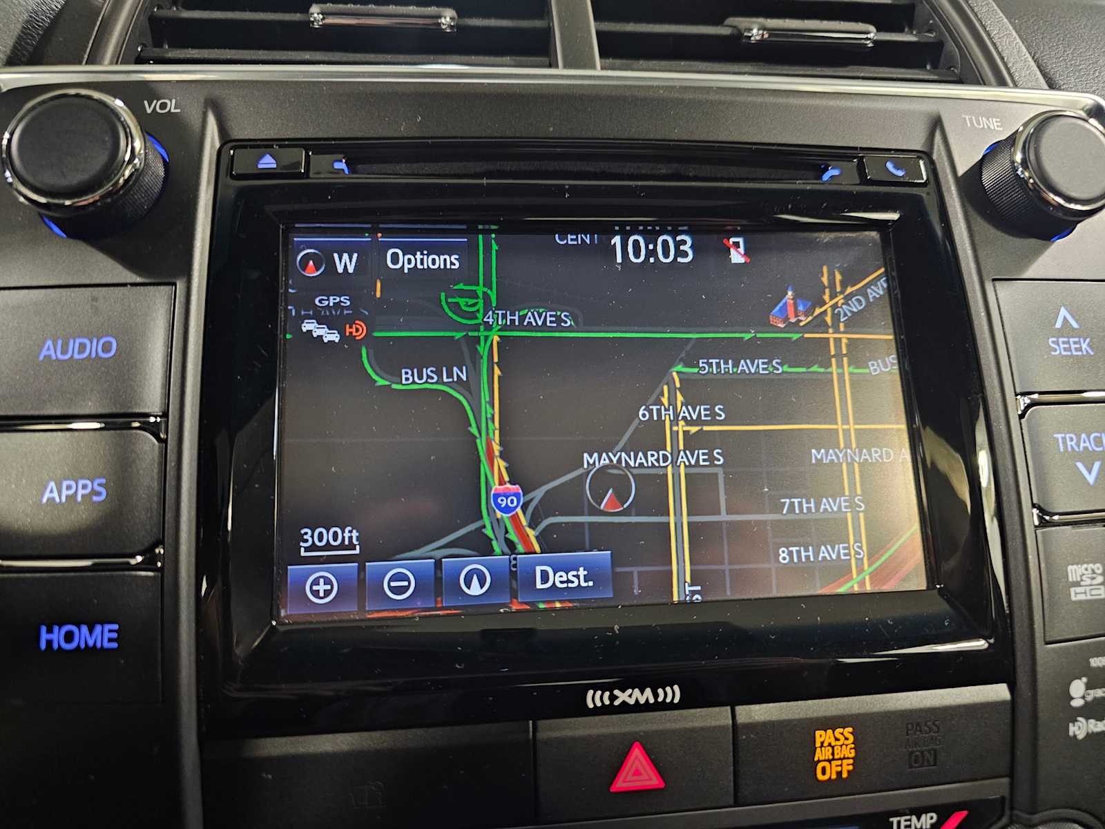 Thumbnail: 2016 Toyota Camry - 17