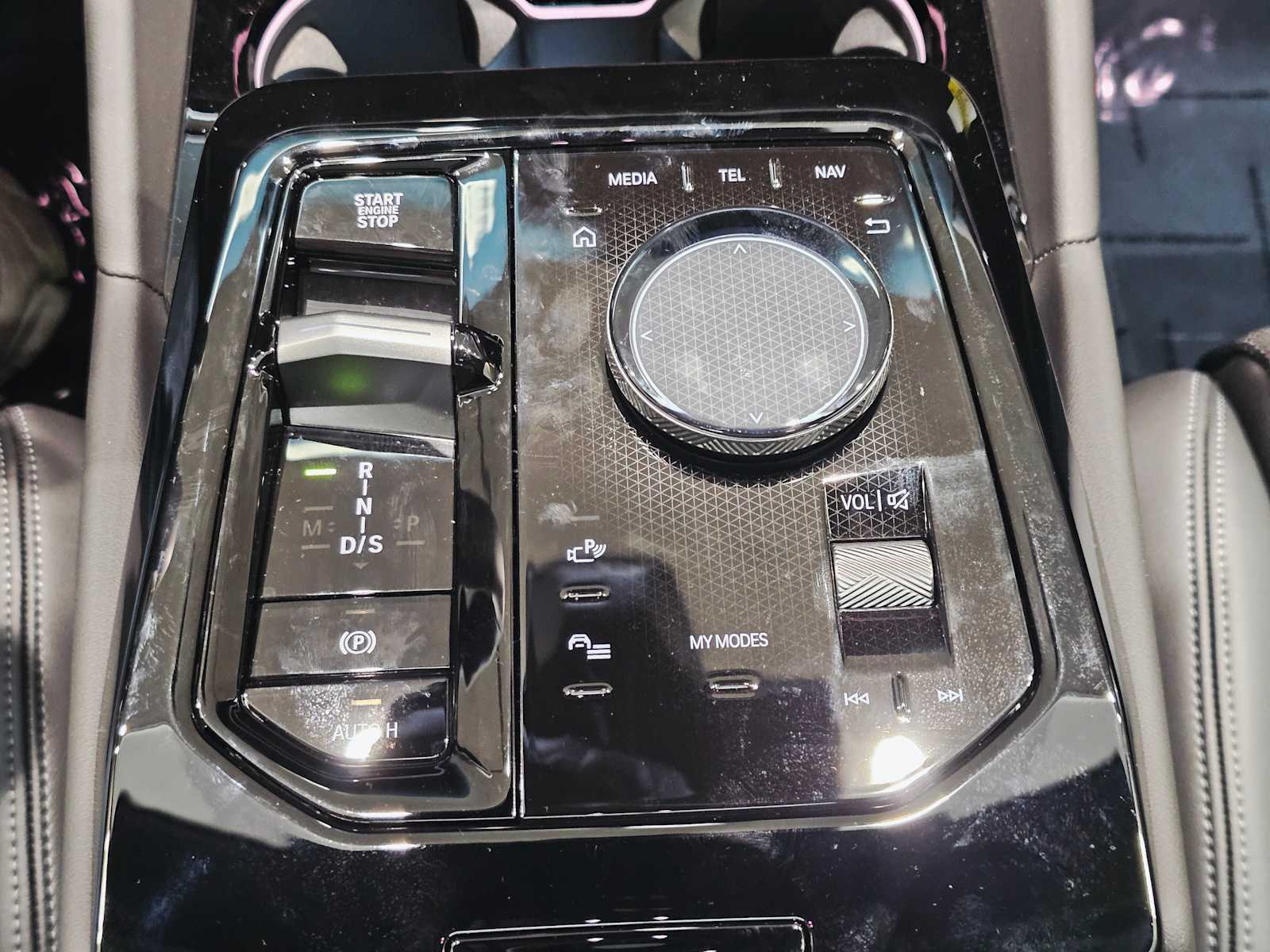 Thumbnail: 2026 BMW 5 Series - 18