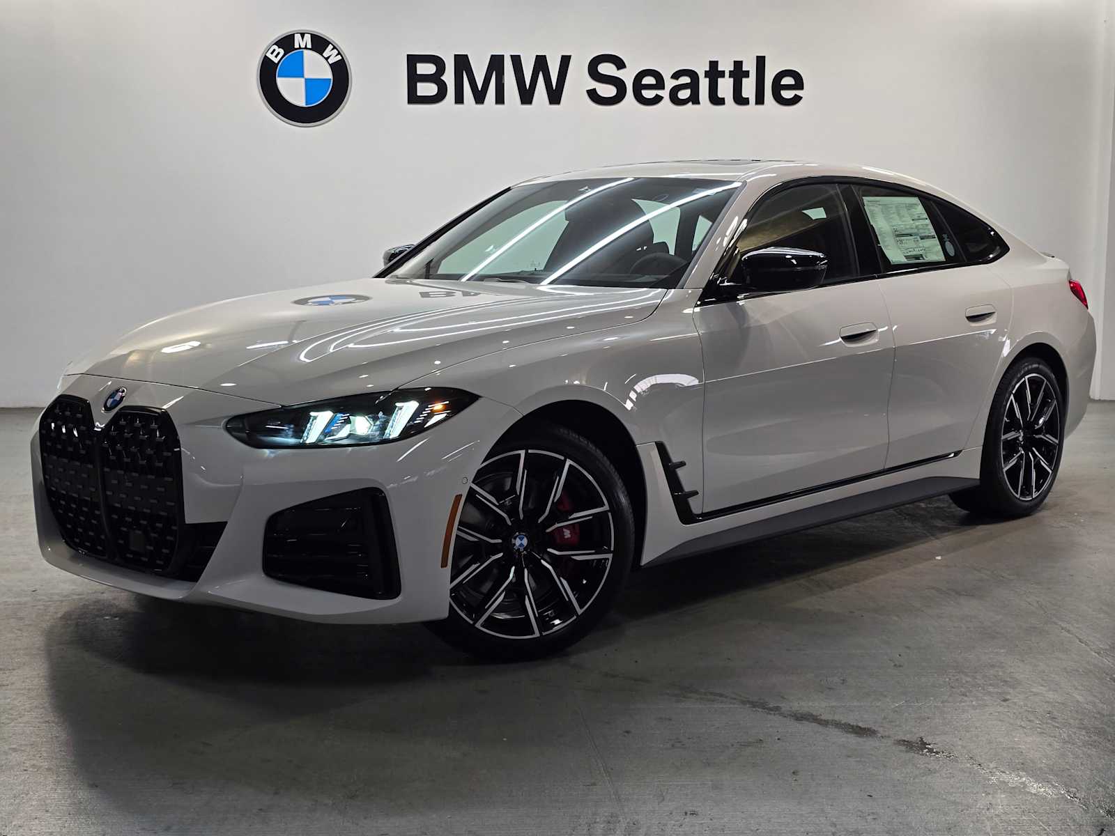 Thumbnail: 2026 BMW 4 Series - 1