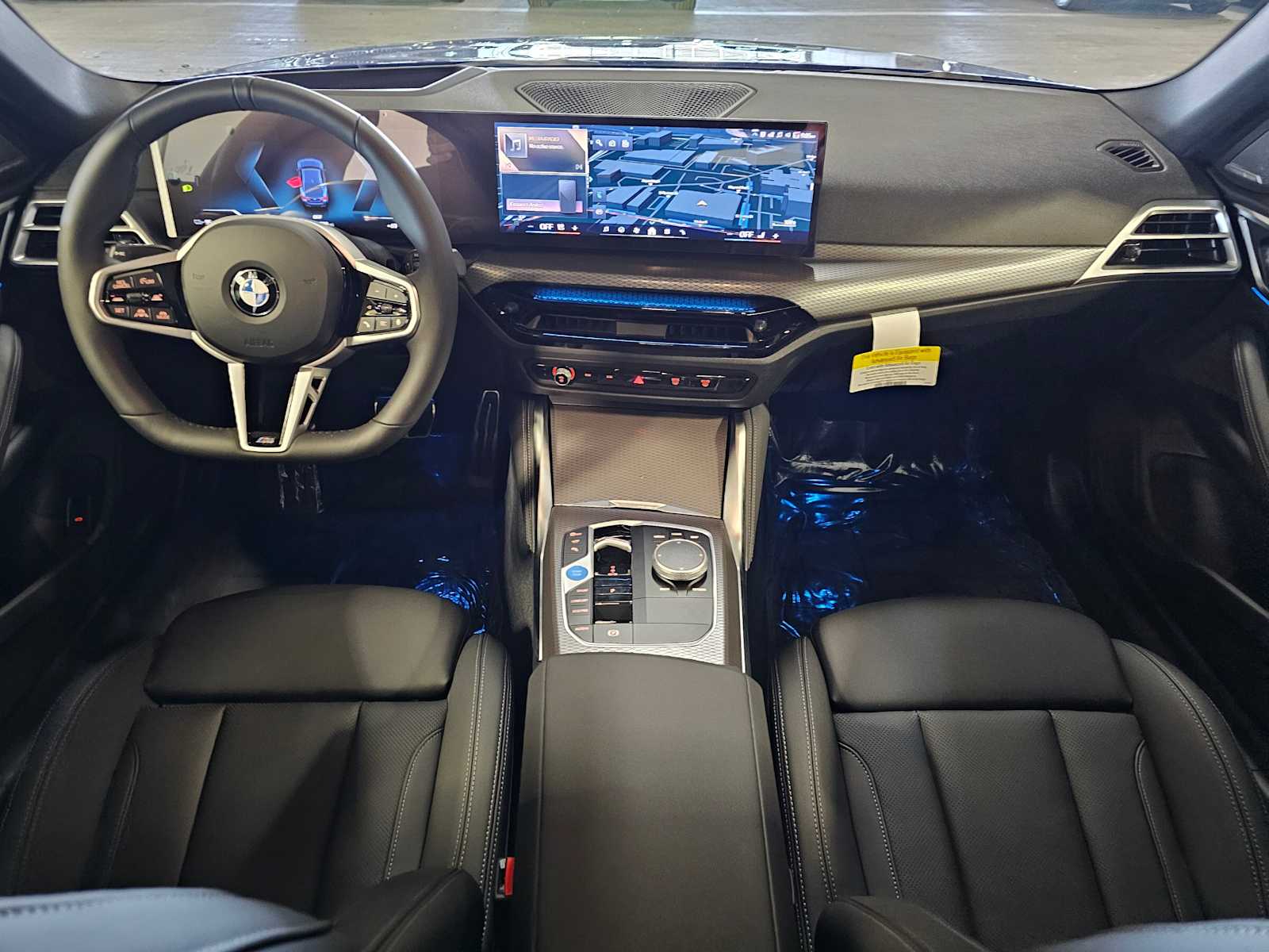 Thumbnail: 2026 BMW i4 - 10
