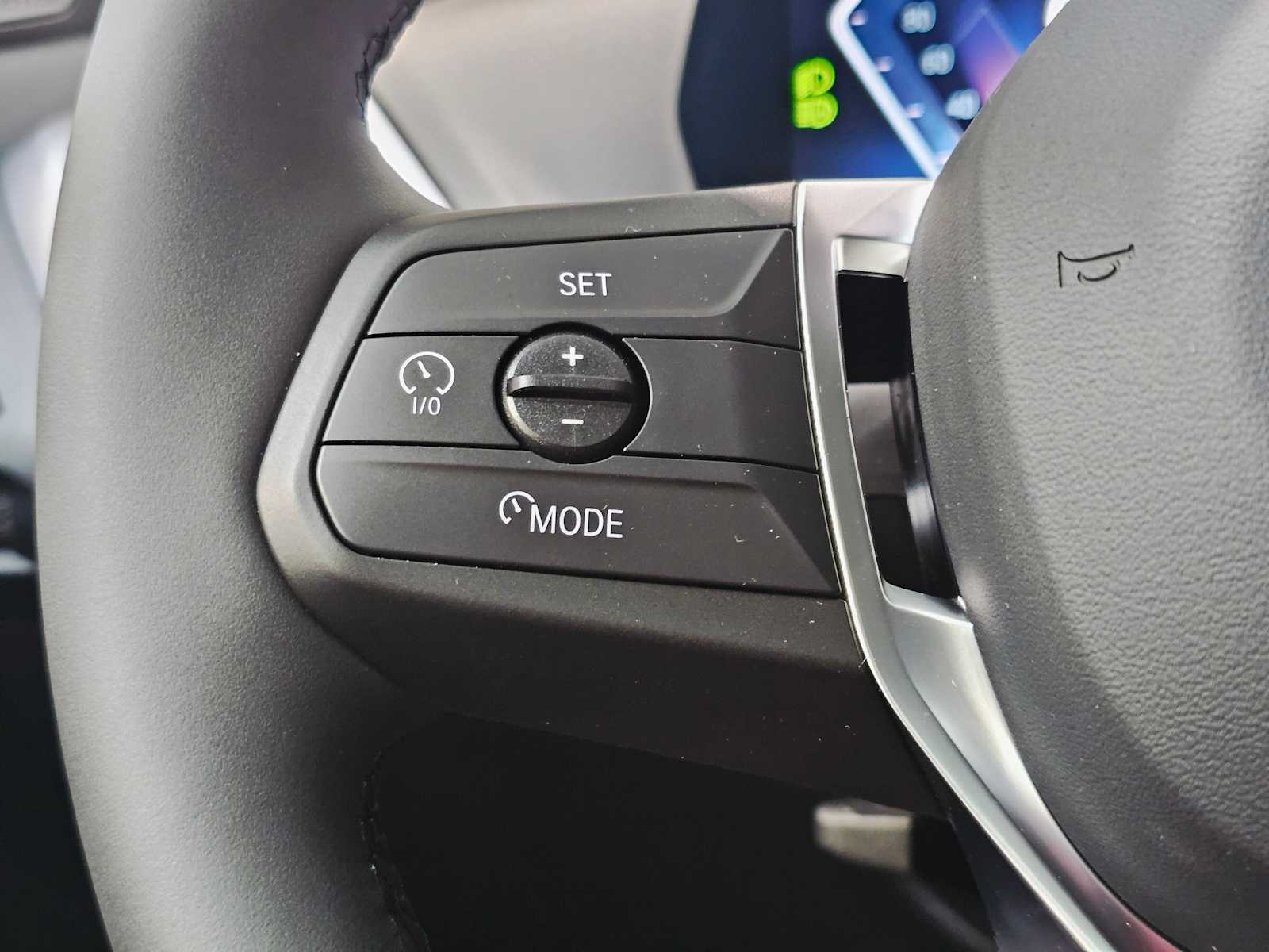 Thumbnail: 2025 BMW 2 Series - 12