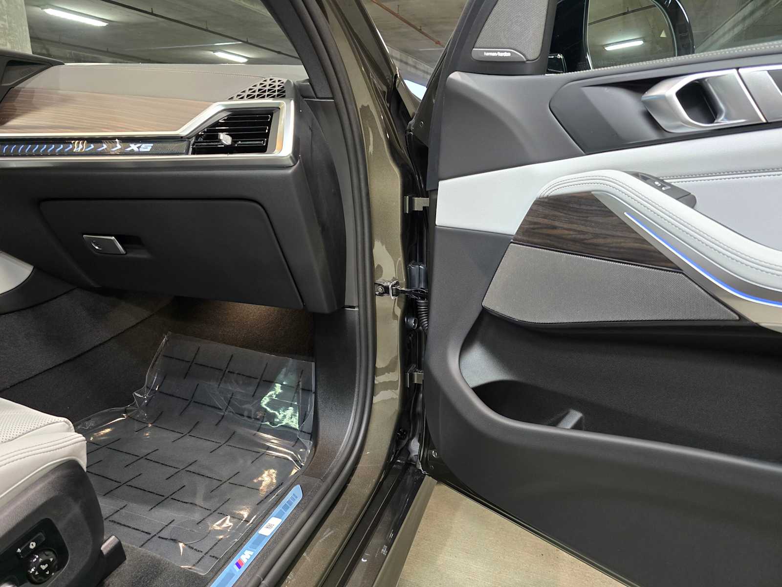 Thumbnail: 2026 BMW X5 - 31