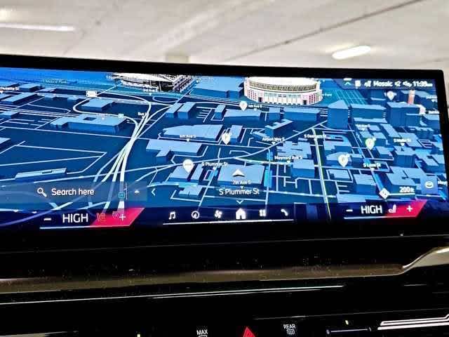 Thumbnail: 2025 BMW 5 Series - 15