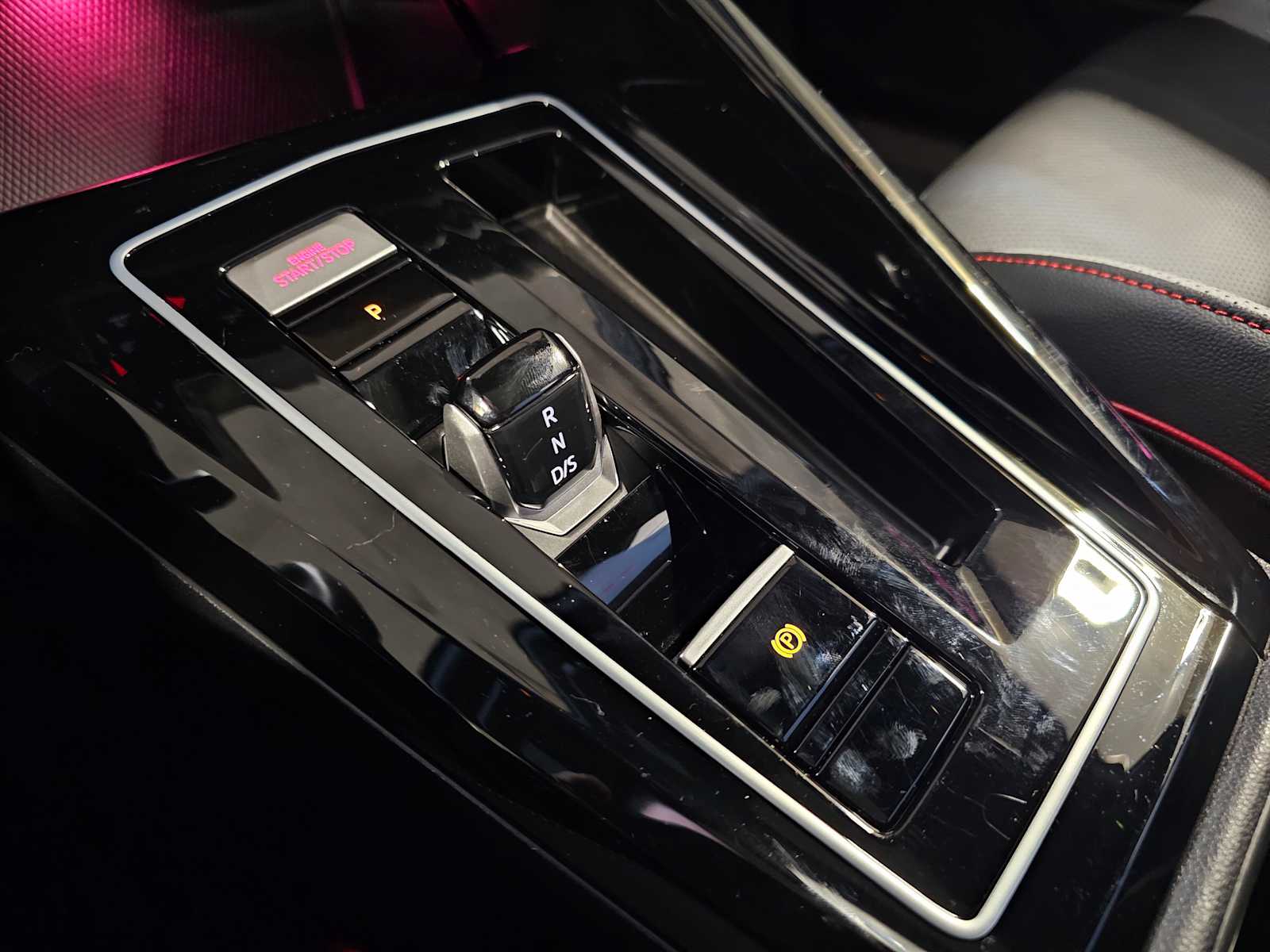 Thumbnail: 2024 Volkswagen Golf - 22