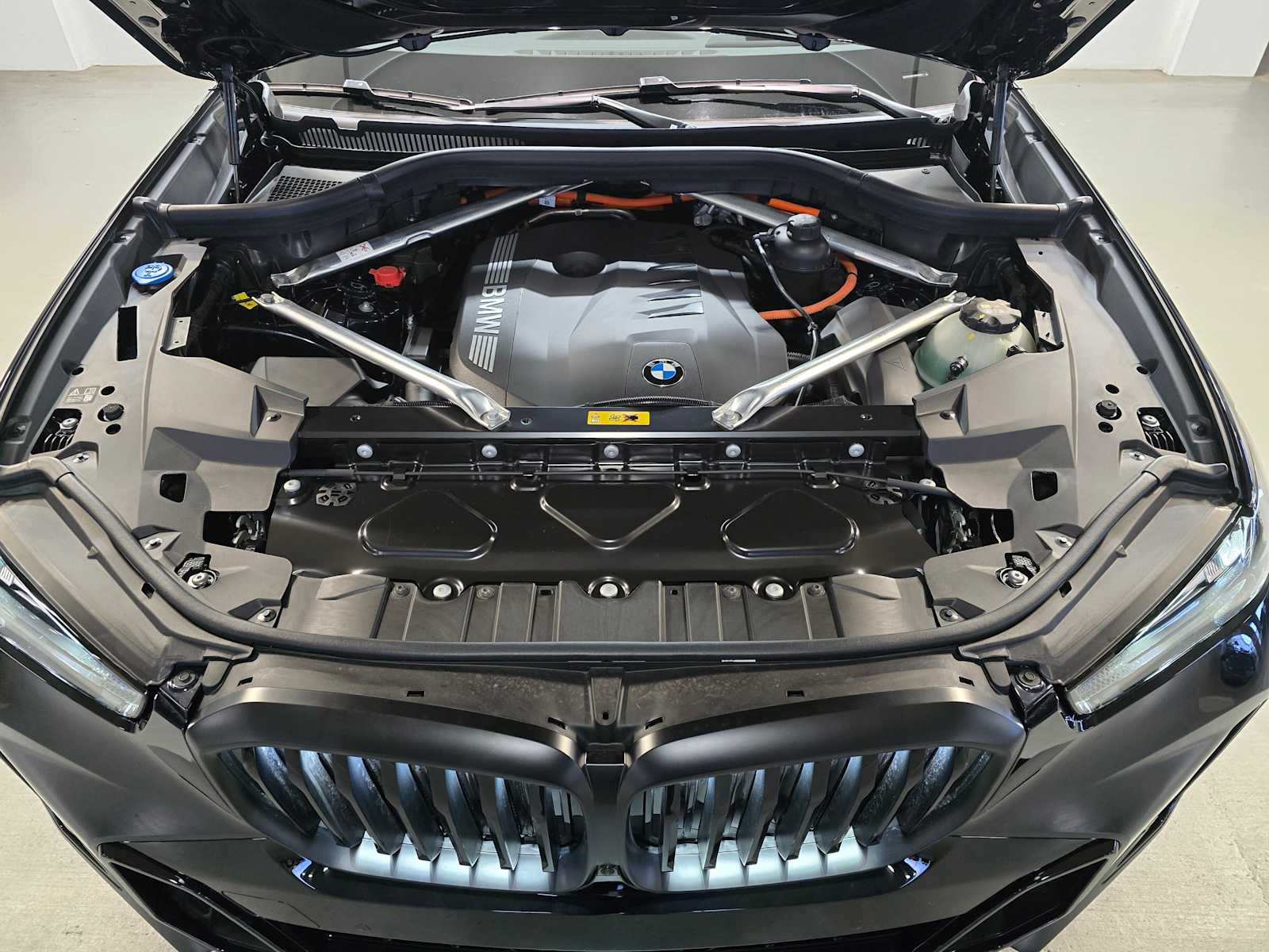 Thumbnail: 2026 BMW X5 - 9