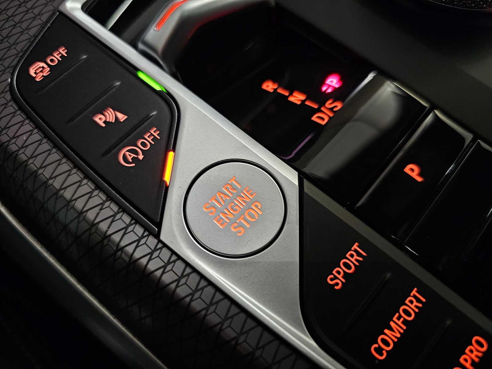 Thumbnail: 2025 BMW 3 Series - 28