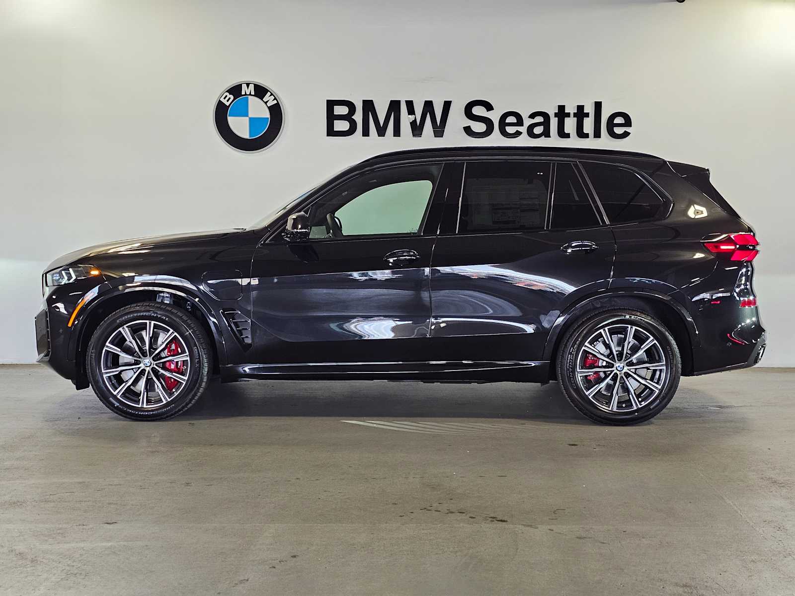 Thumbnail: 2026 BMW X5 - 3