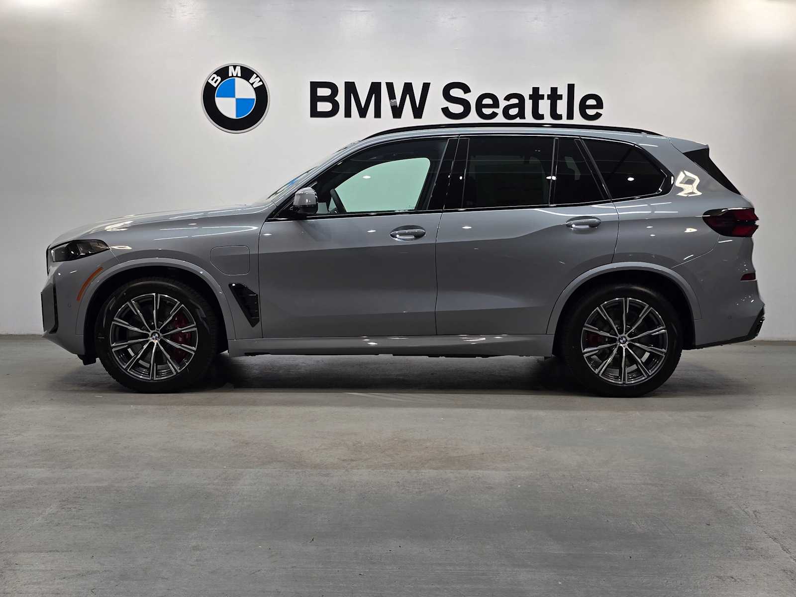 Thumbnail: 2026 BMW X5 - 3