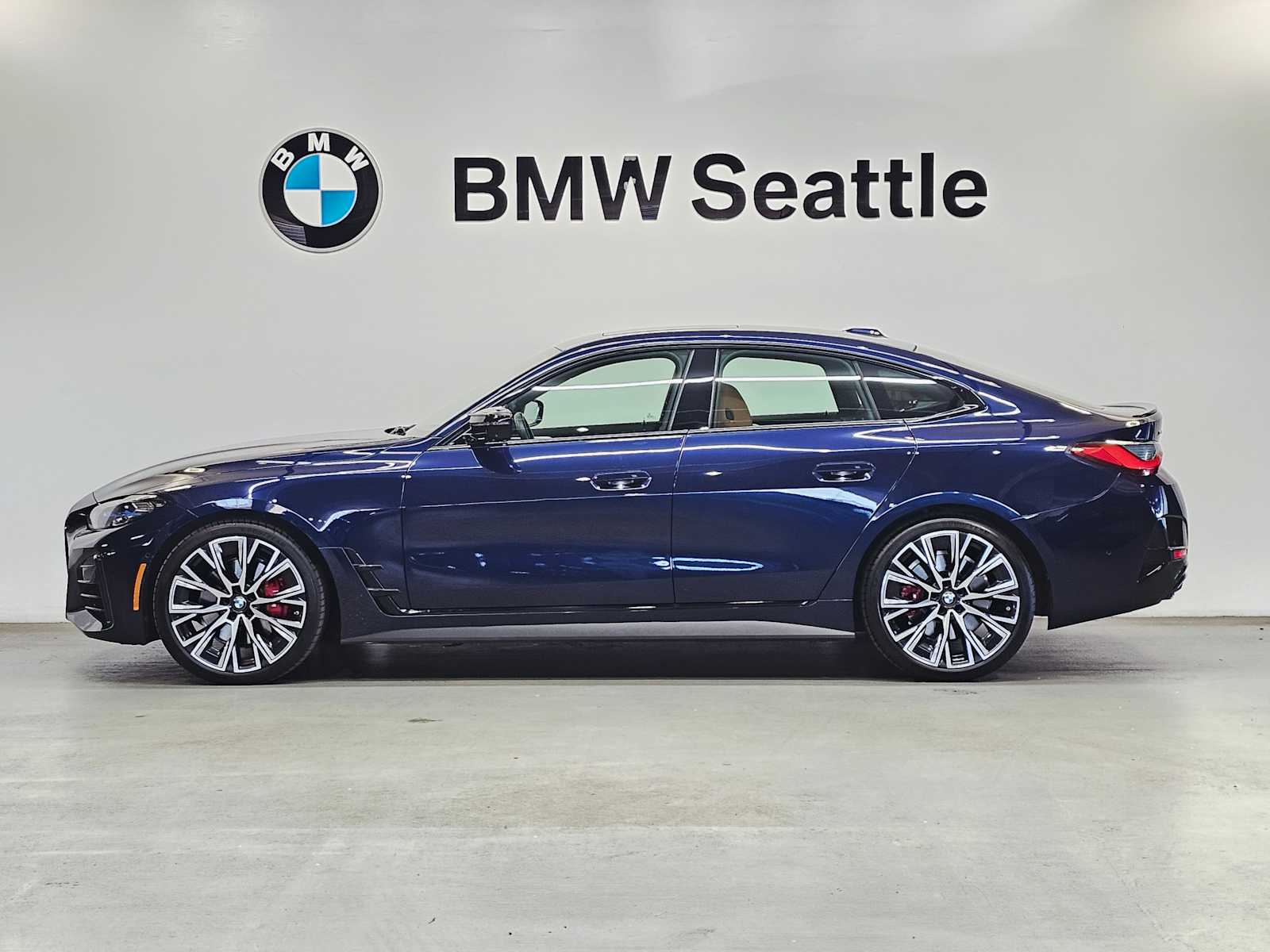Thumbnail: 2024 BMW 4 Series - 3
